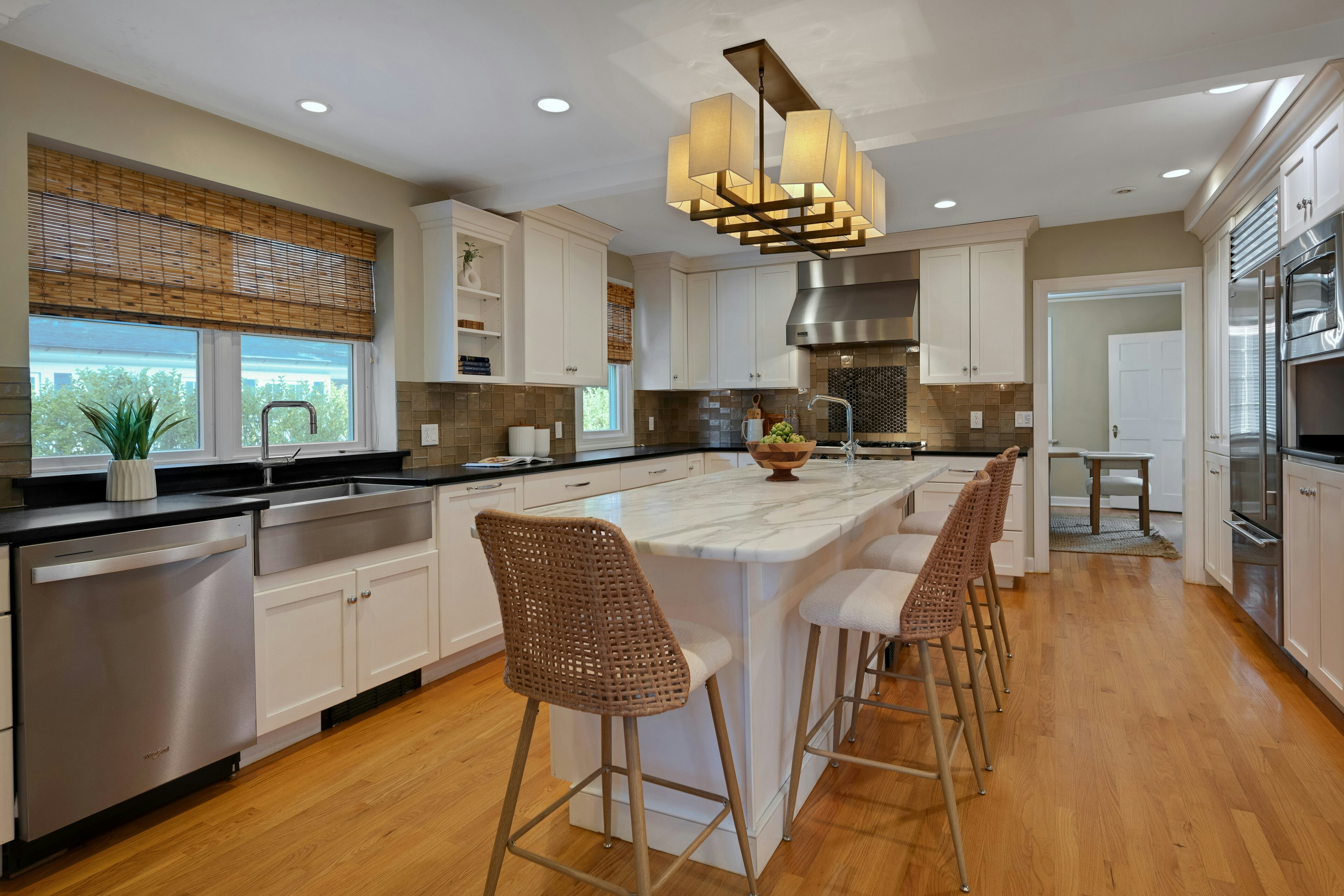 12 Hillside Avenue 