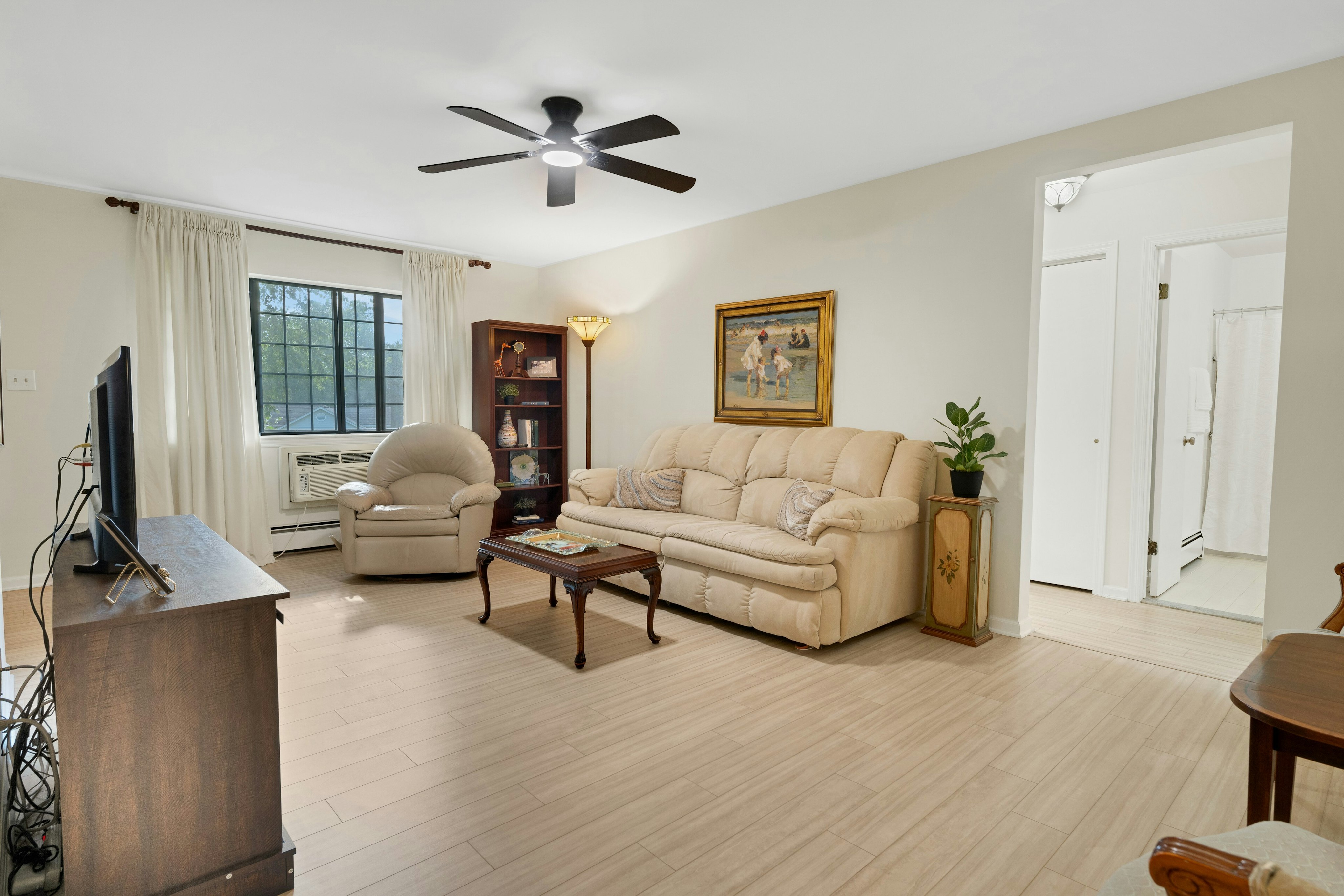15F Kensington Road 