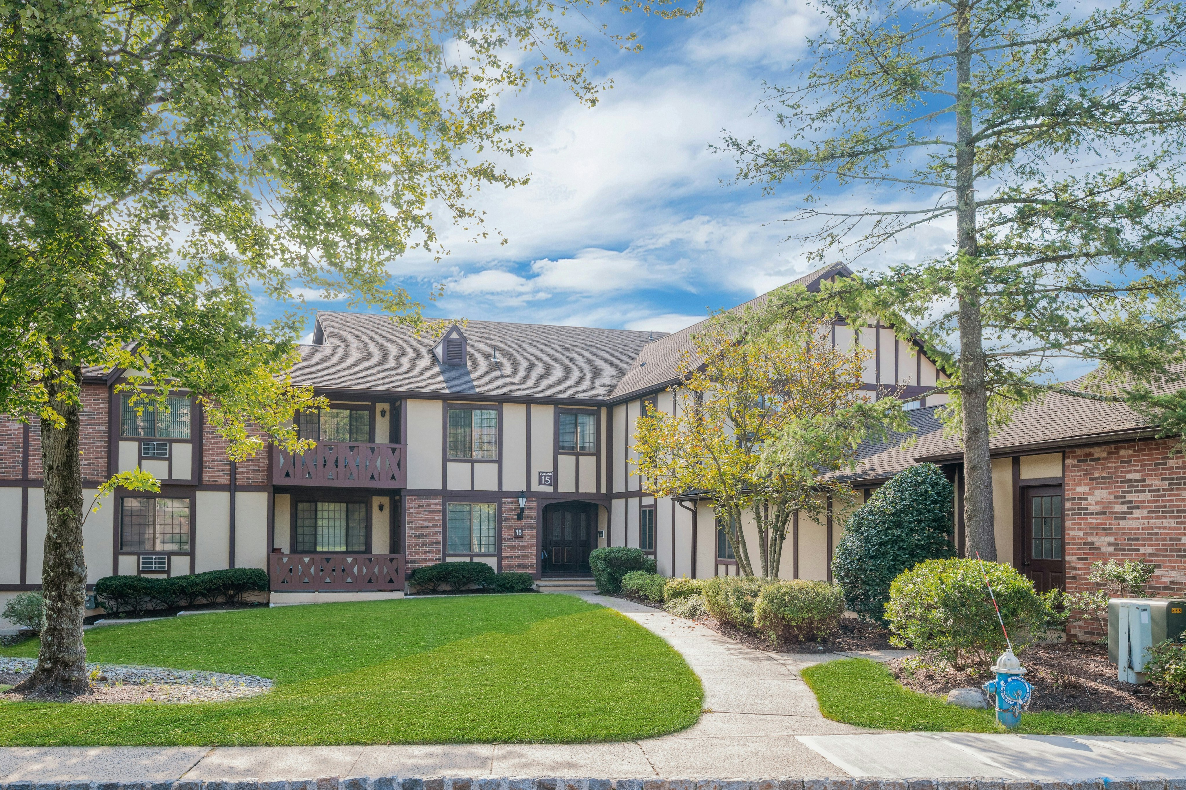 15F Kensington Road 