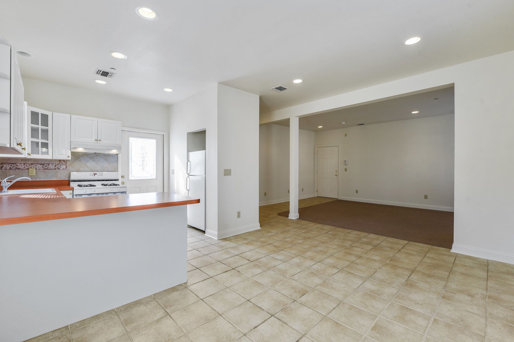 55 South Fullerton Avenue Unit A