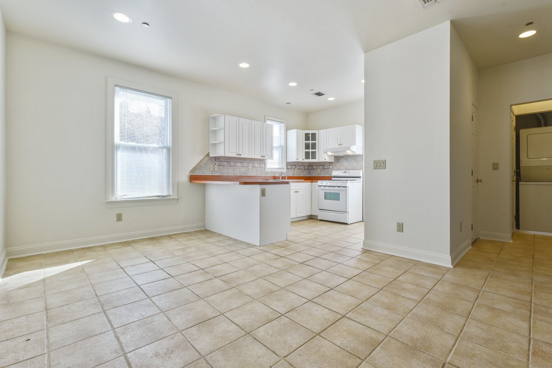 55 South Fullerton Avenue Unit A