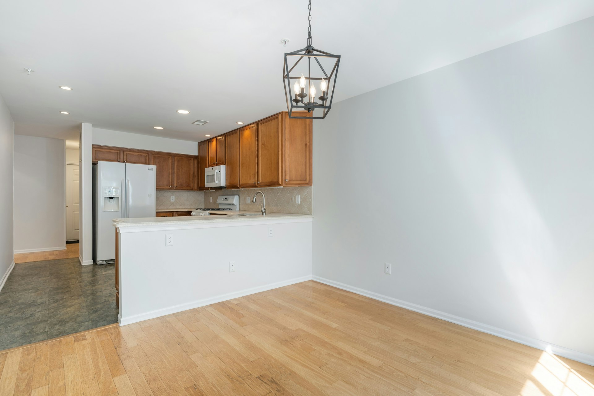 203 Riveredge Drive 
