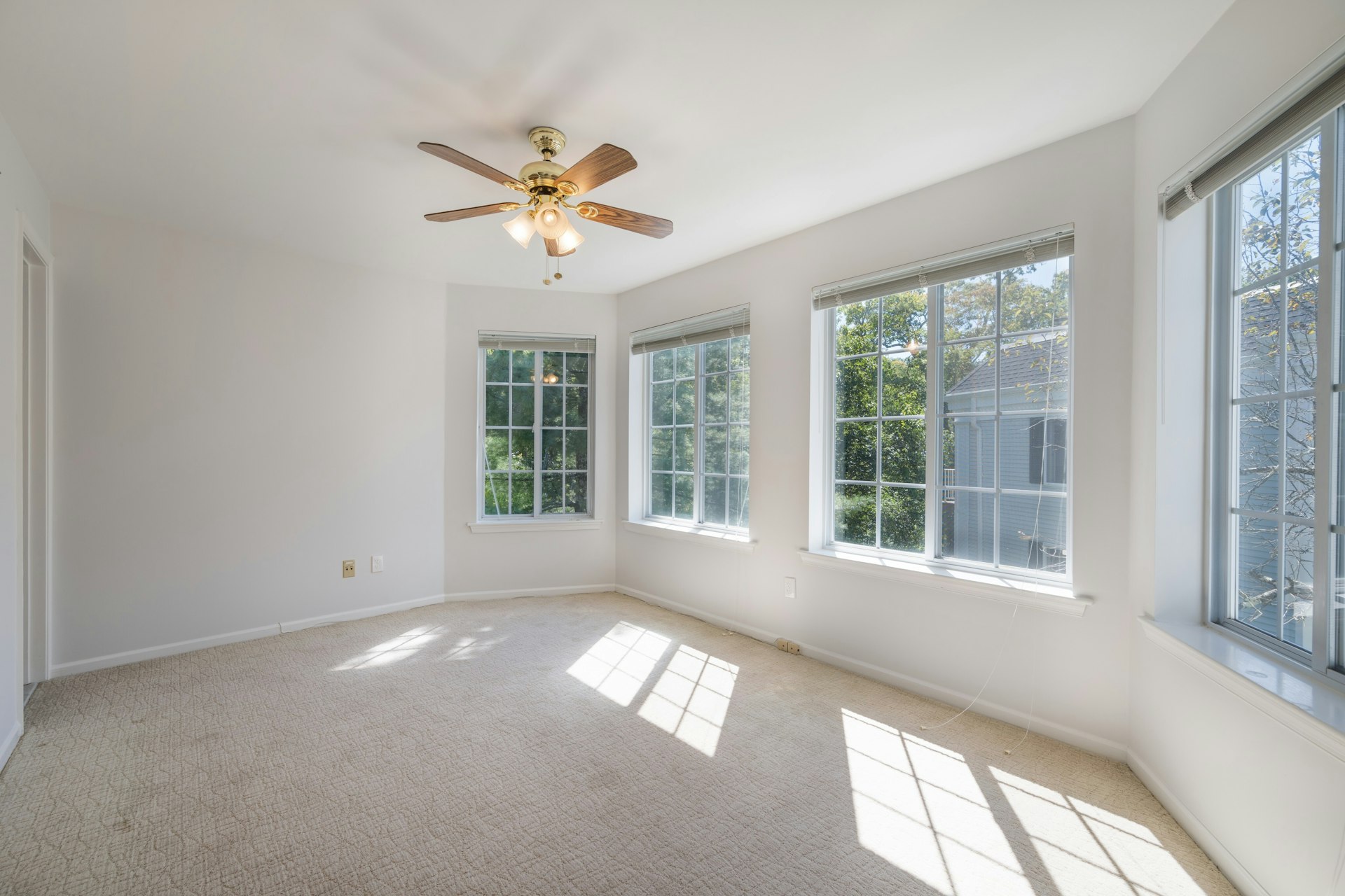 203 Riveredge Drive 
