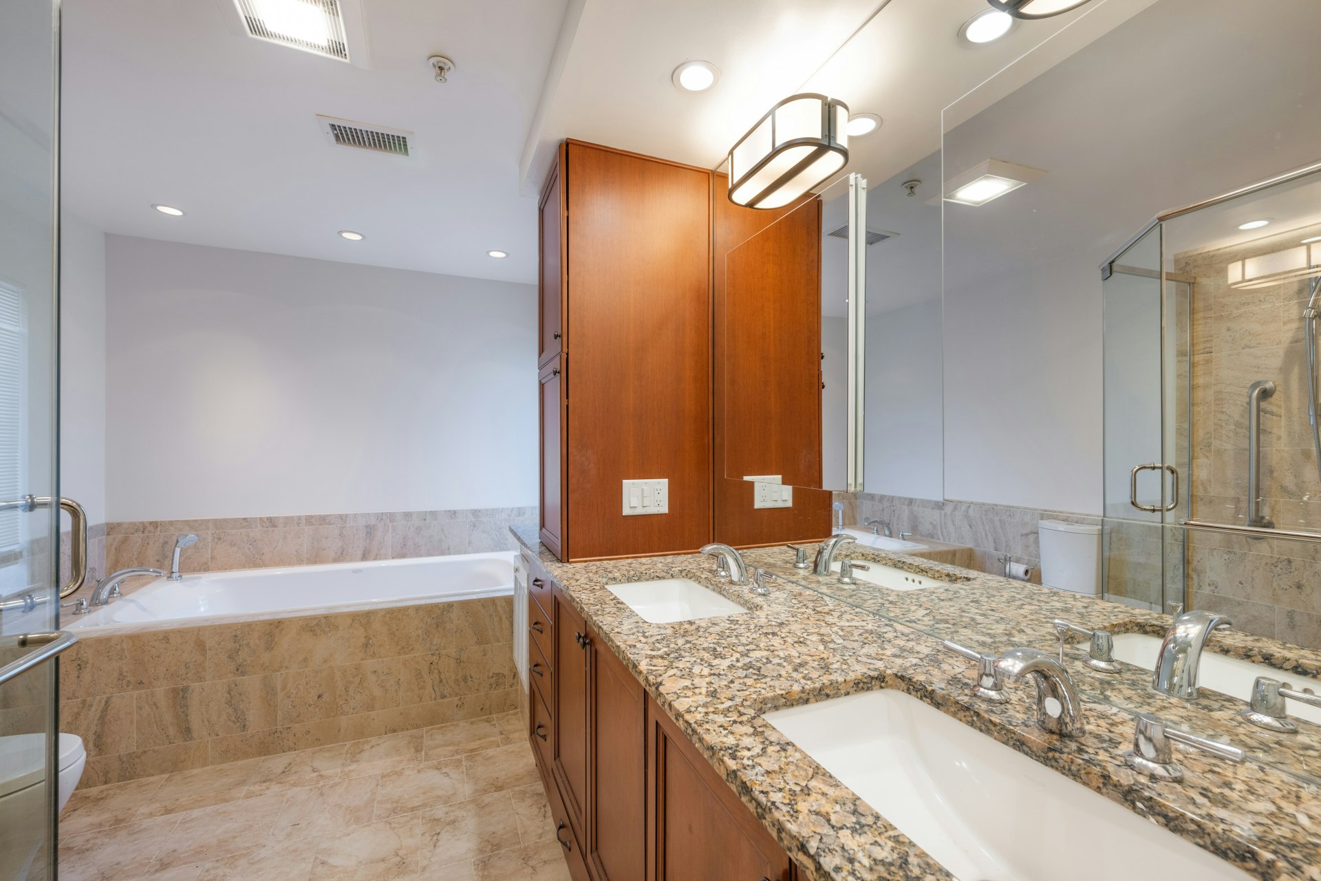 203 Riveredge Drive 