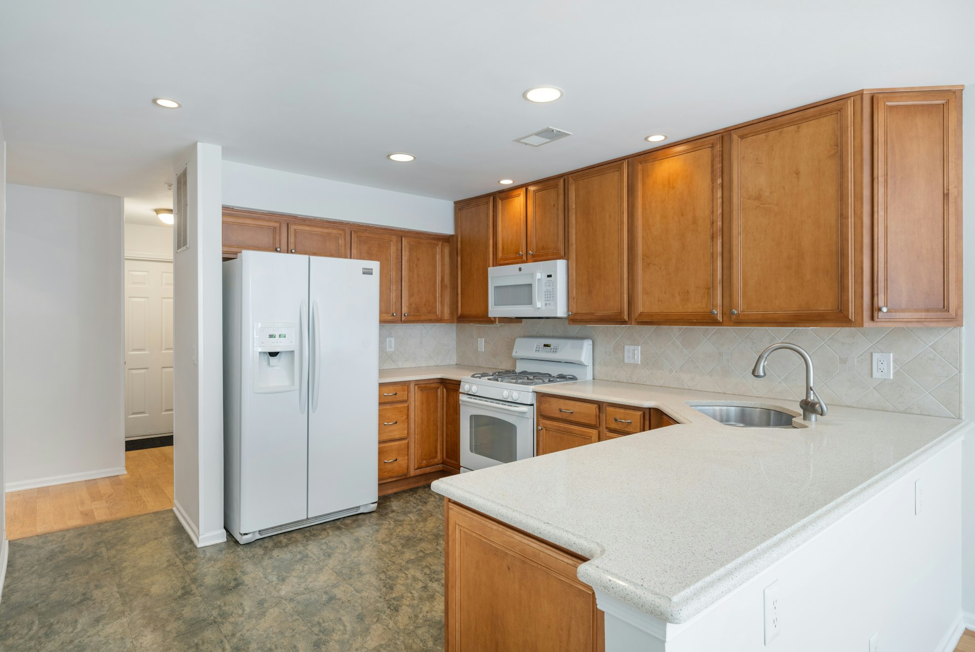 203 Riveredge Drive 