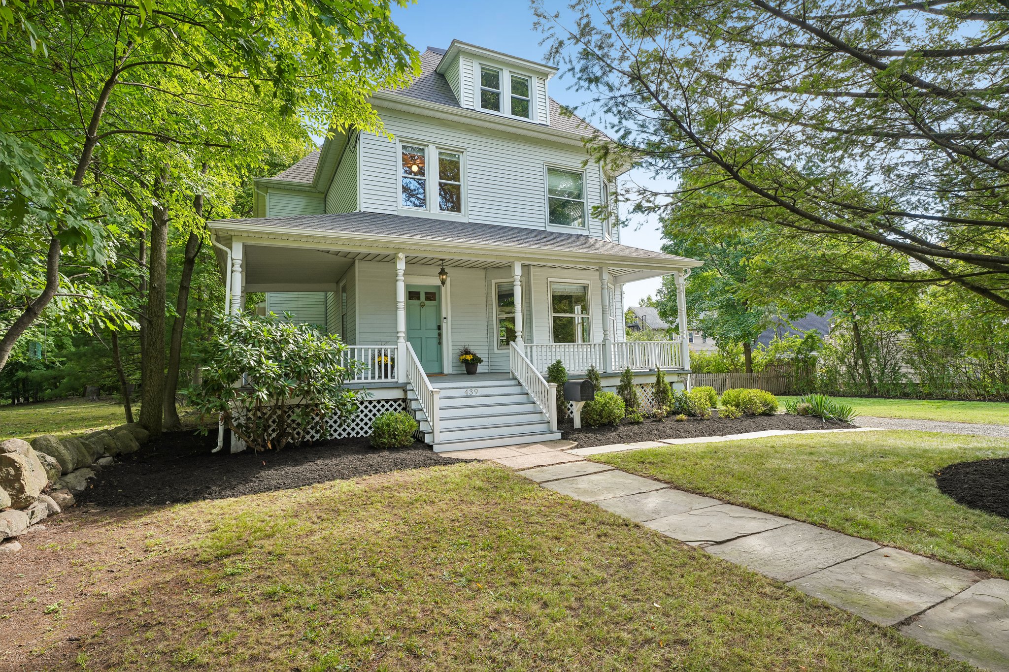 439 Grove Street 