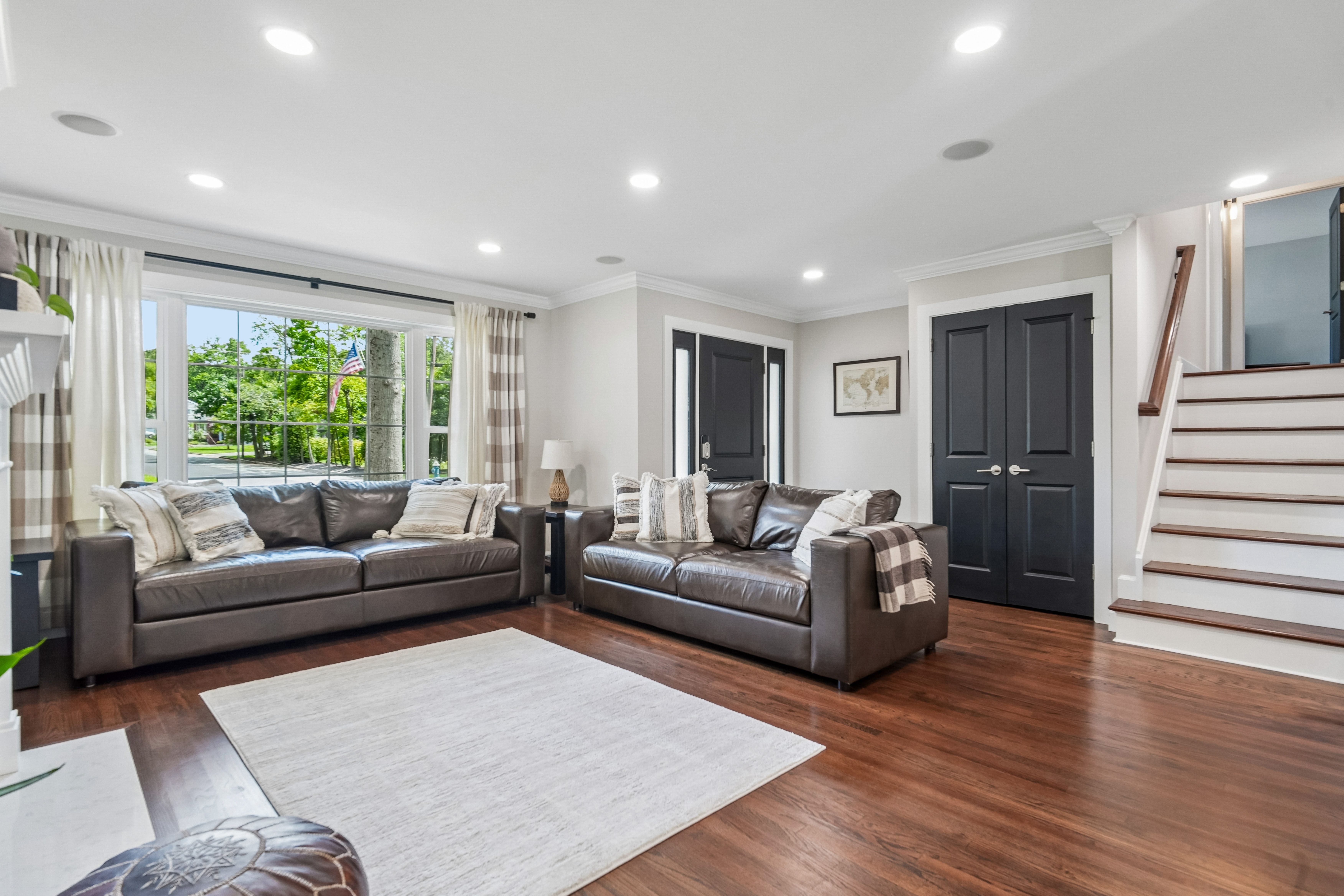 25 Ascot Way 