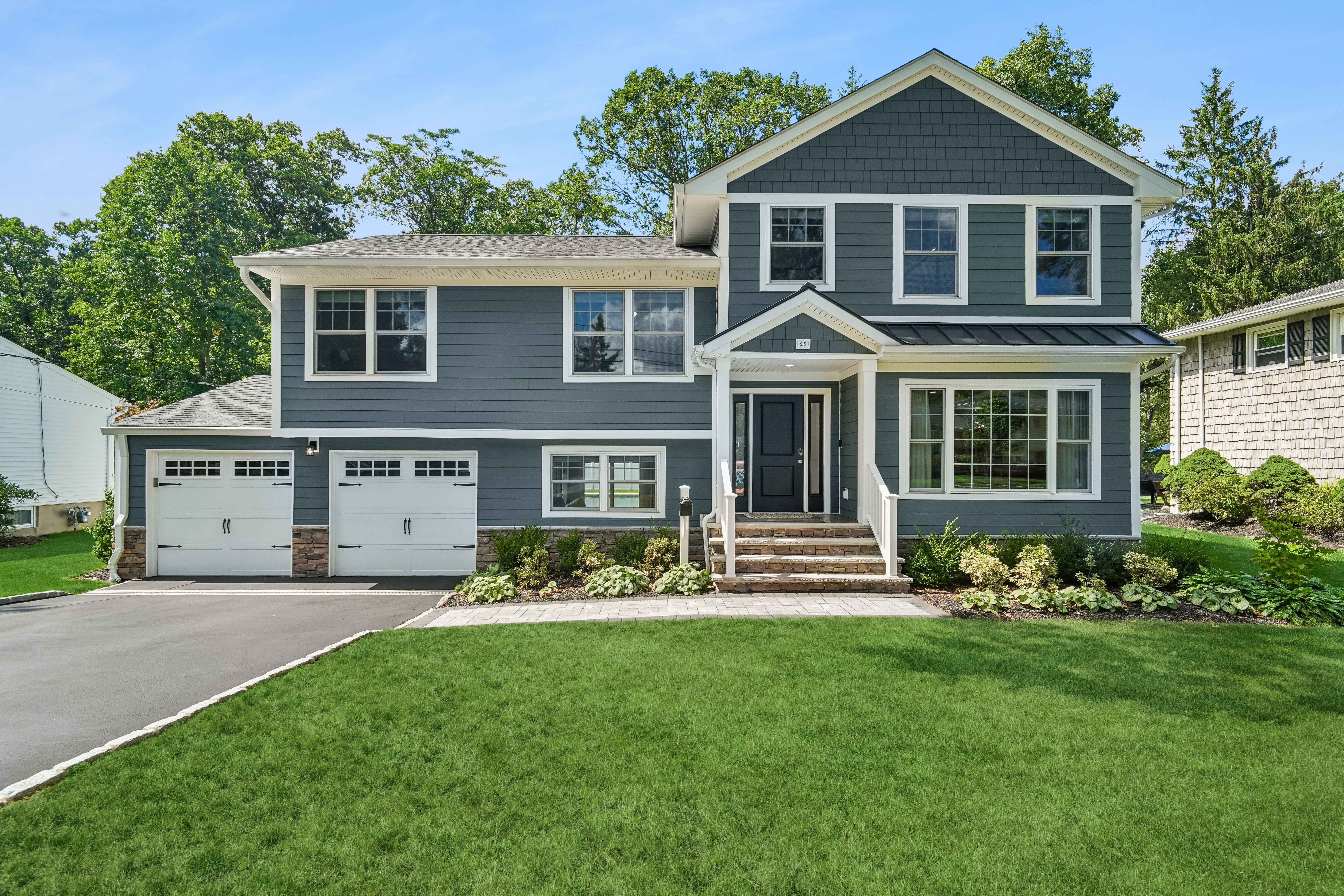 25 Ascot Way 