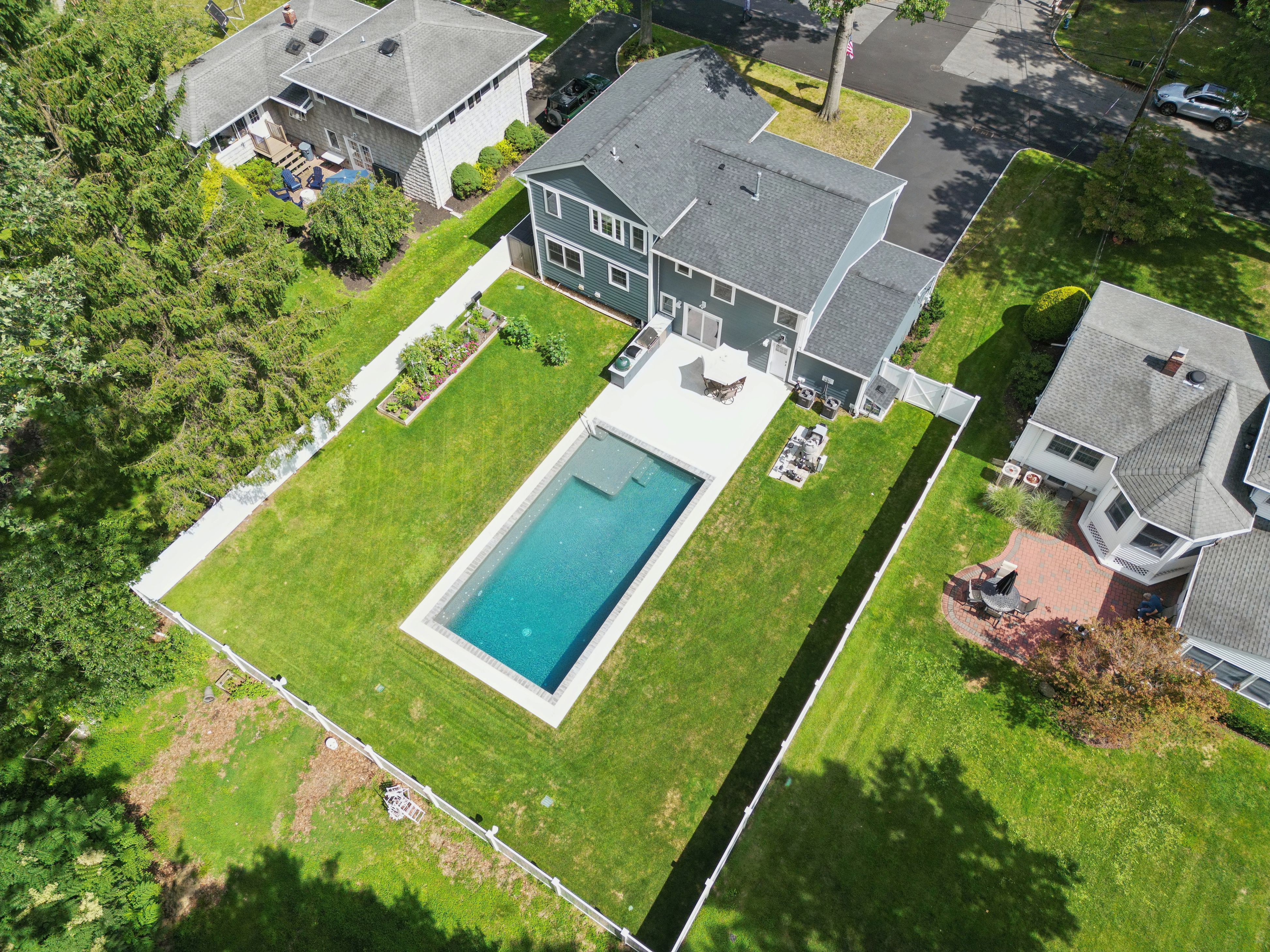 25 Ascot Way 