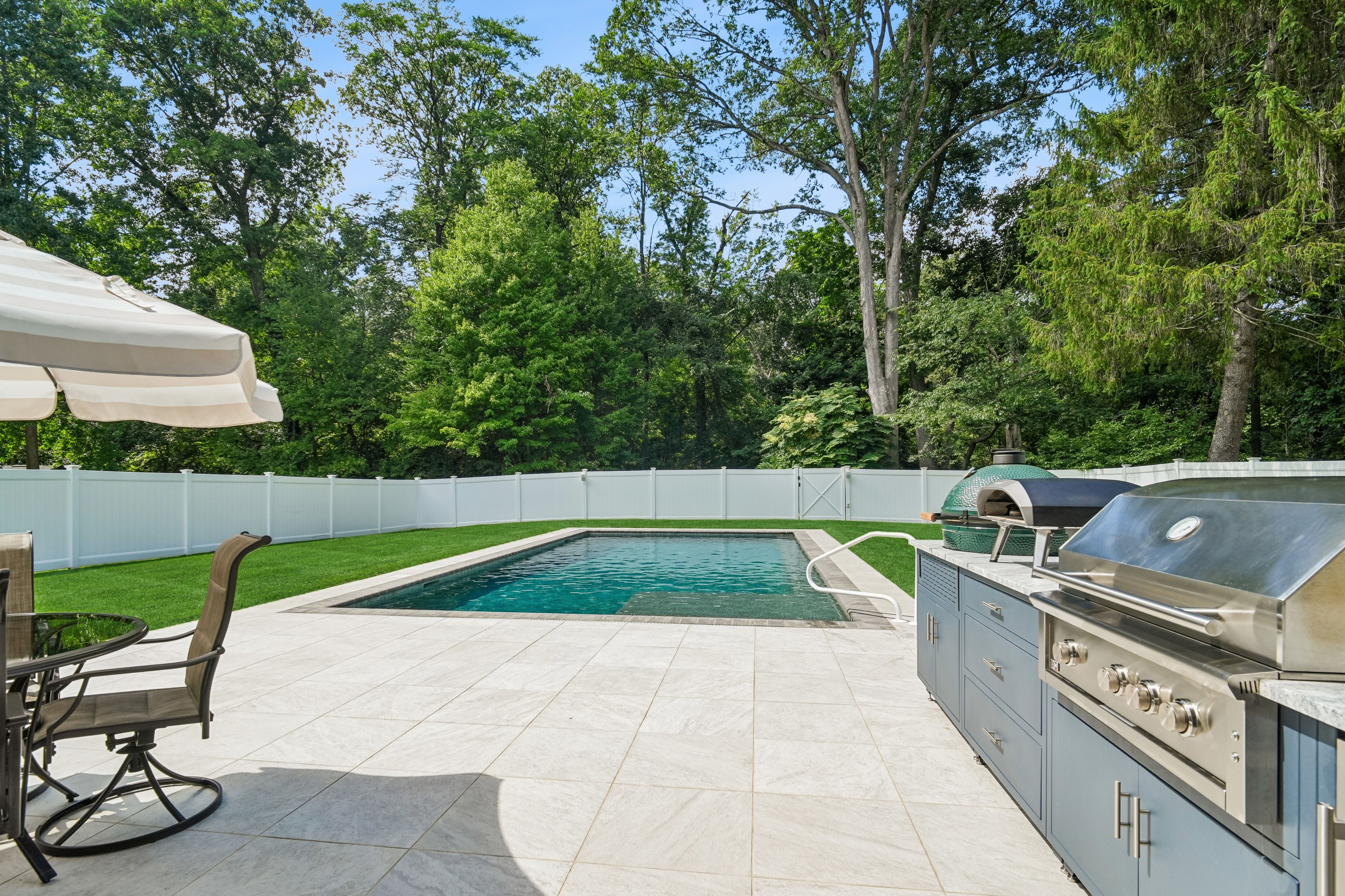 25 Ascot Way 