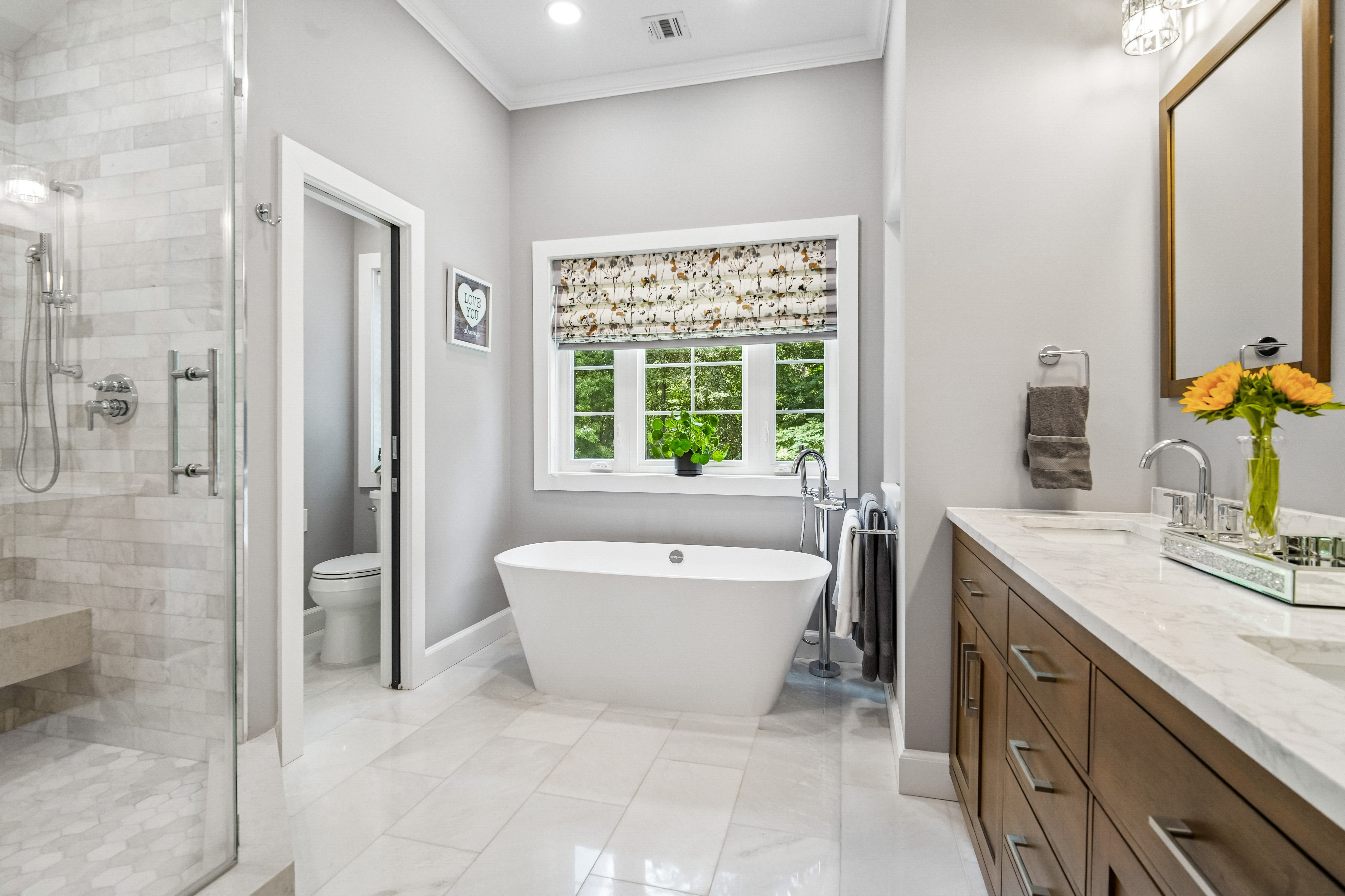 25 Ascot Way 