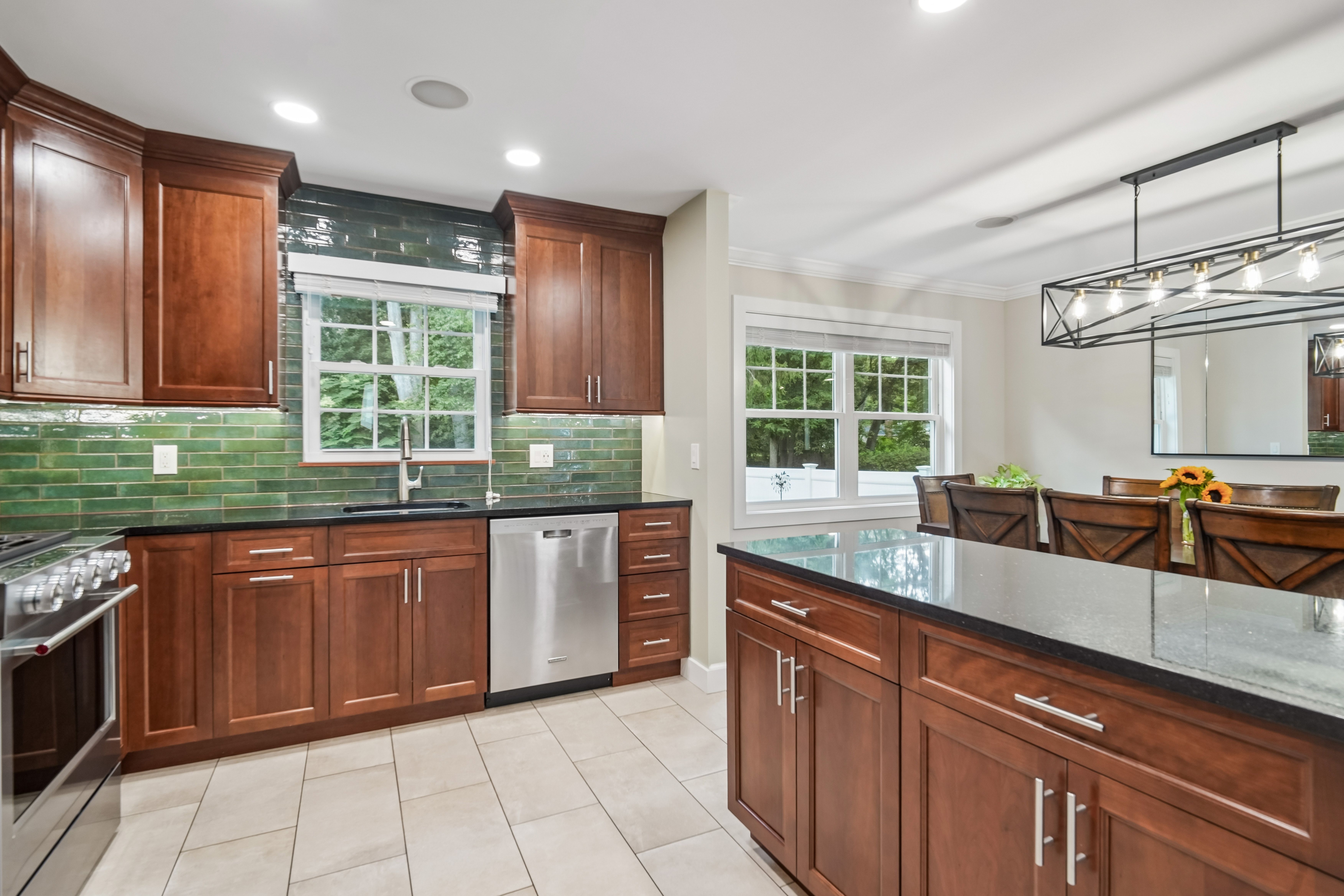 25 Ascot Way 