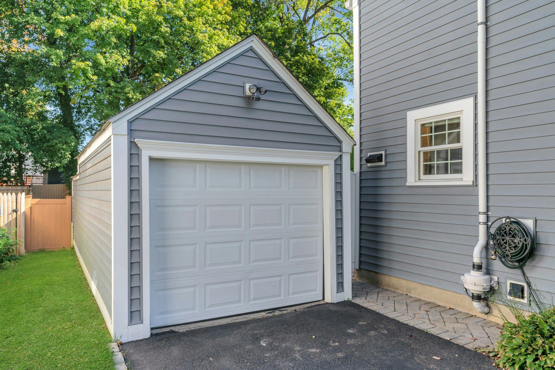 10 Valemont Way 