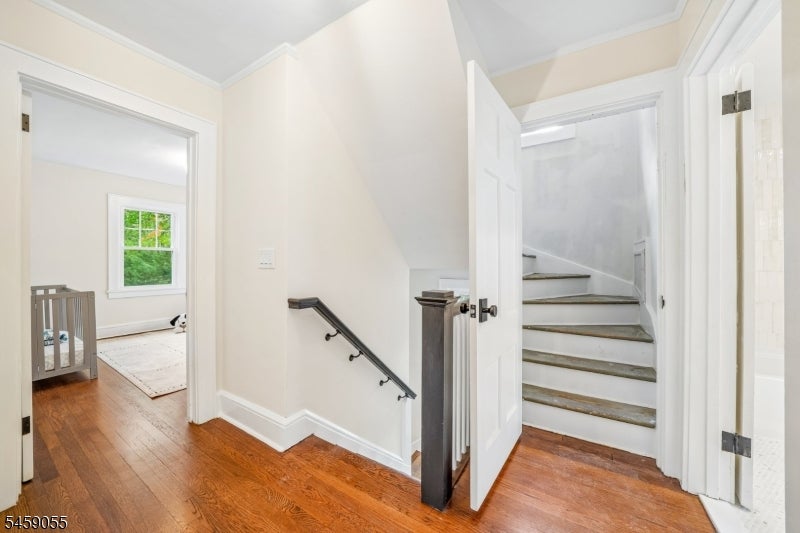97 Oakview Ave