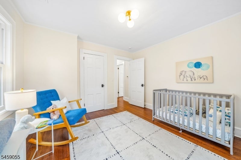 97 Oakview Ave