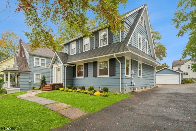 97 Oakview Ave