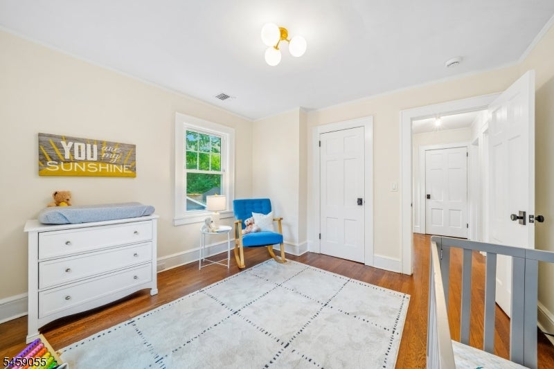 97 Oakview Ave