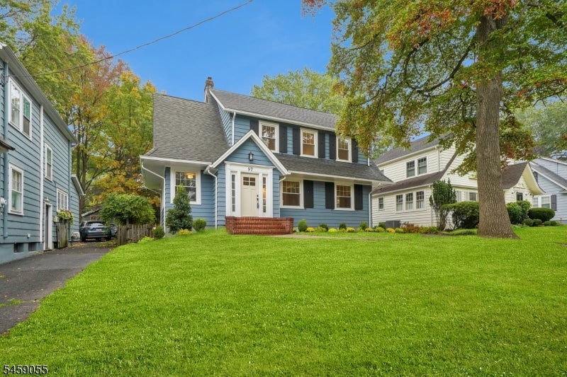 97 Oakview Ave