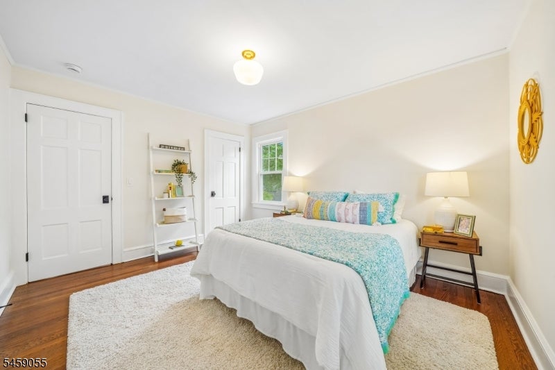 97 Oakview Ave