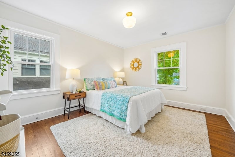 97 Oakview Ave