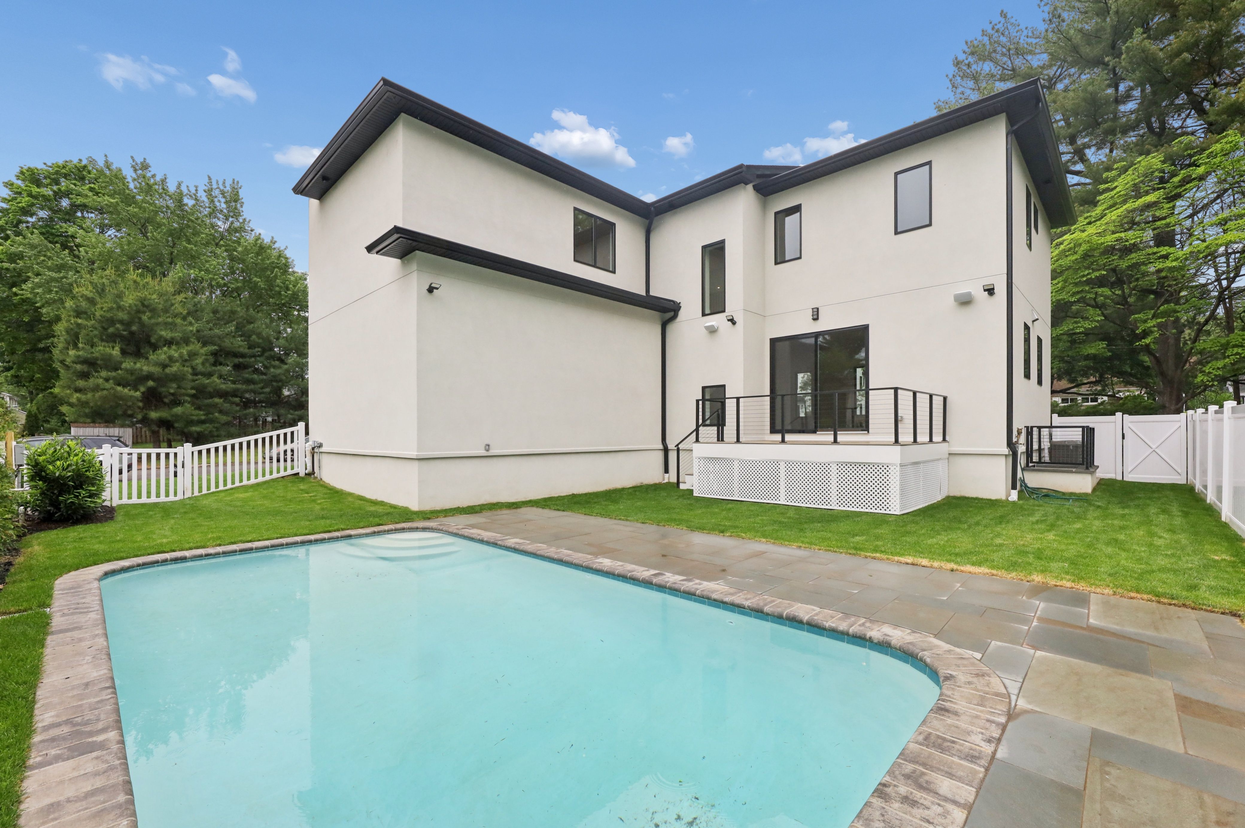 1 Bancroft Place 