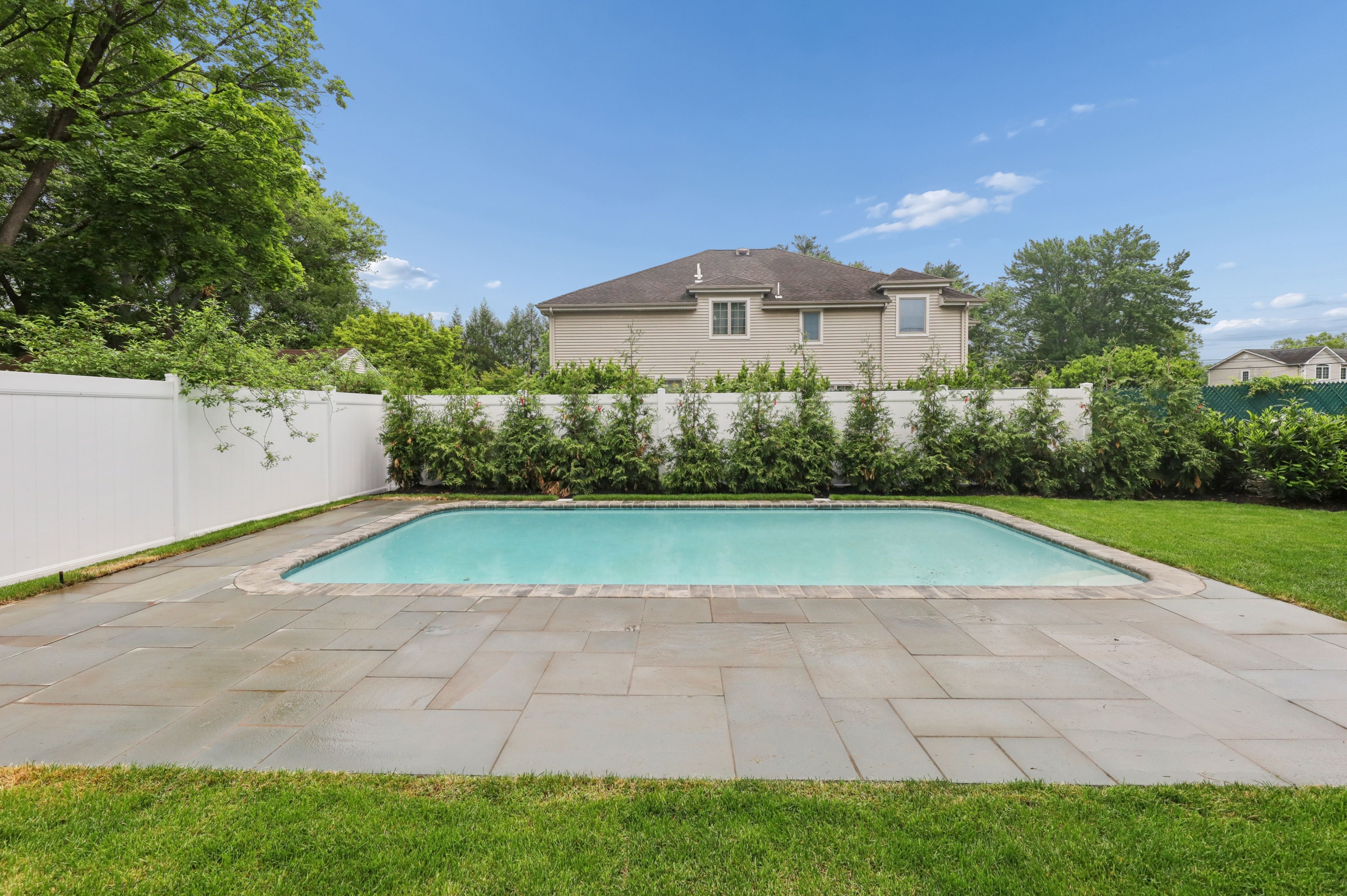 1 Bancroft Place 