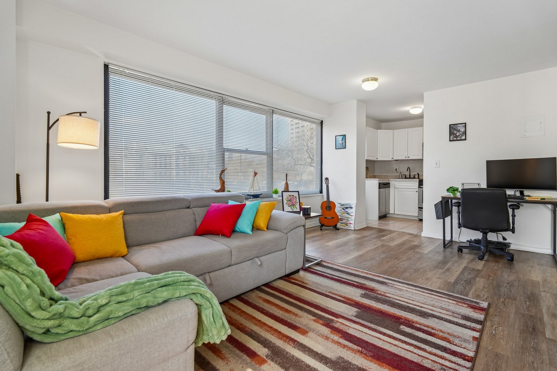 135 Montgomery Street, Apt 2F 