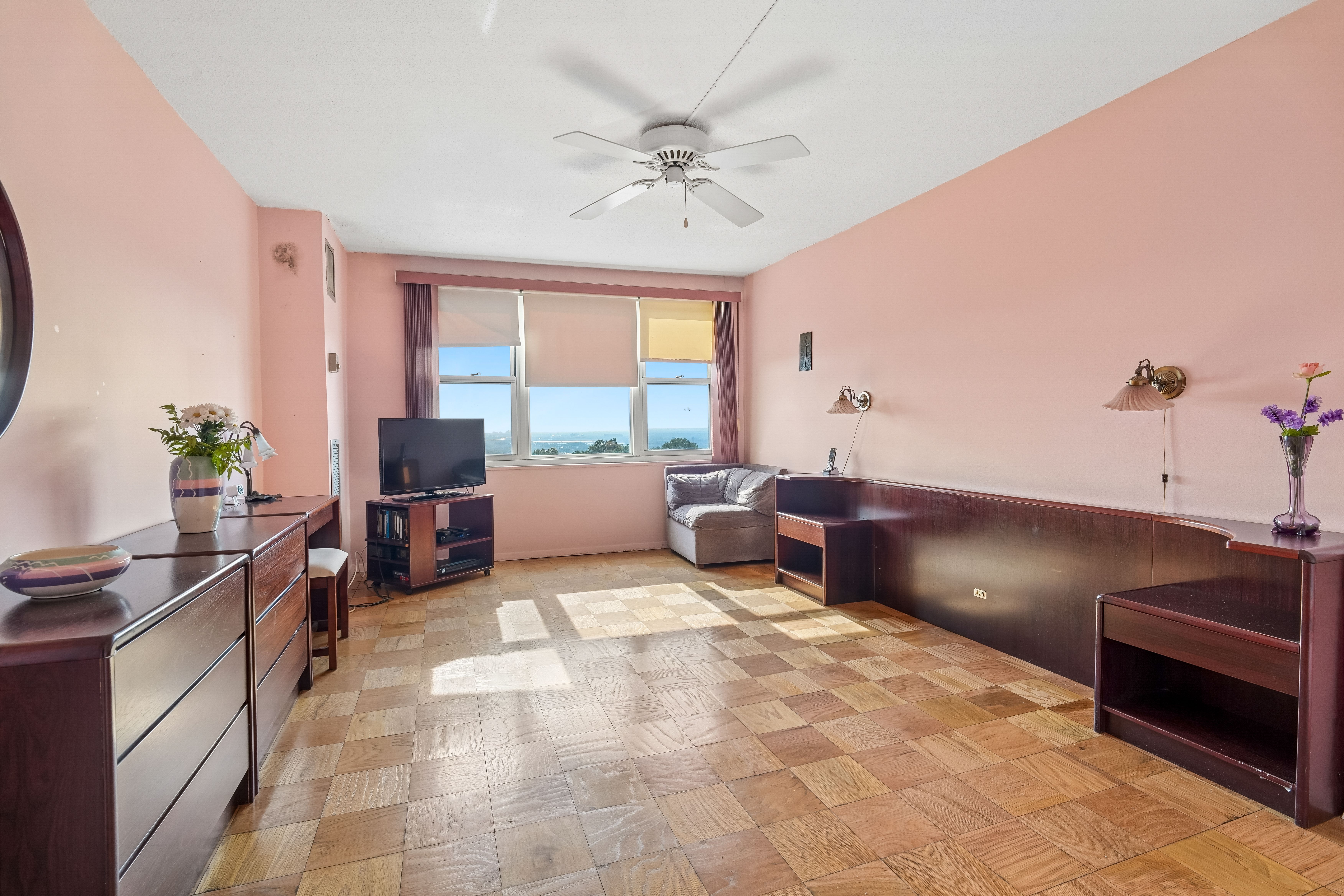 555 North Avenue #10G 