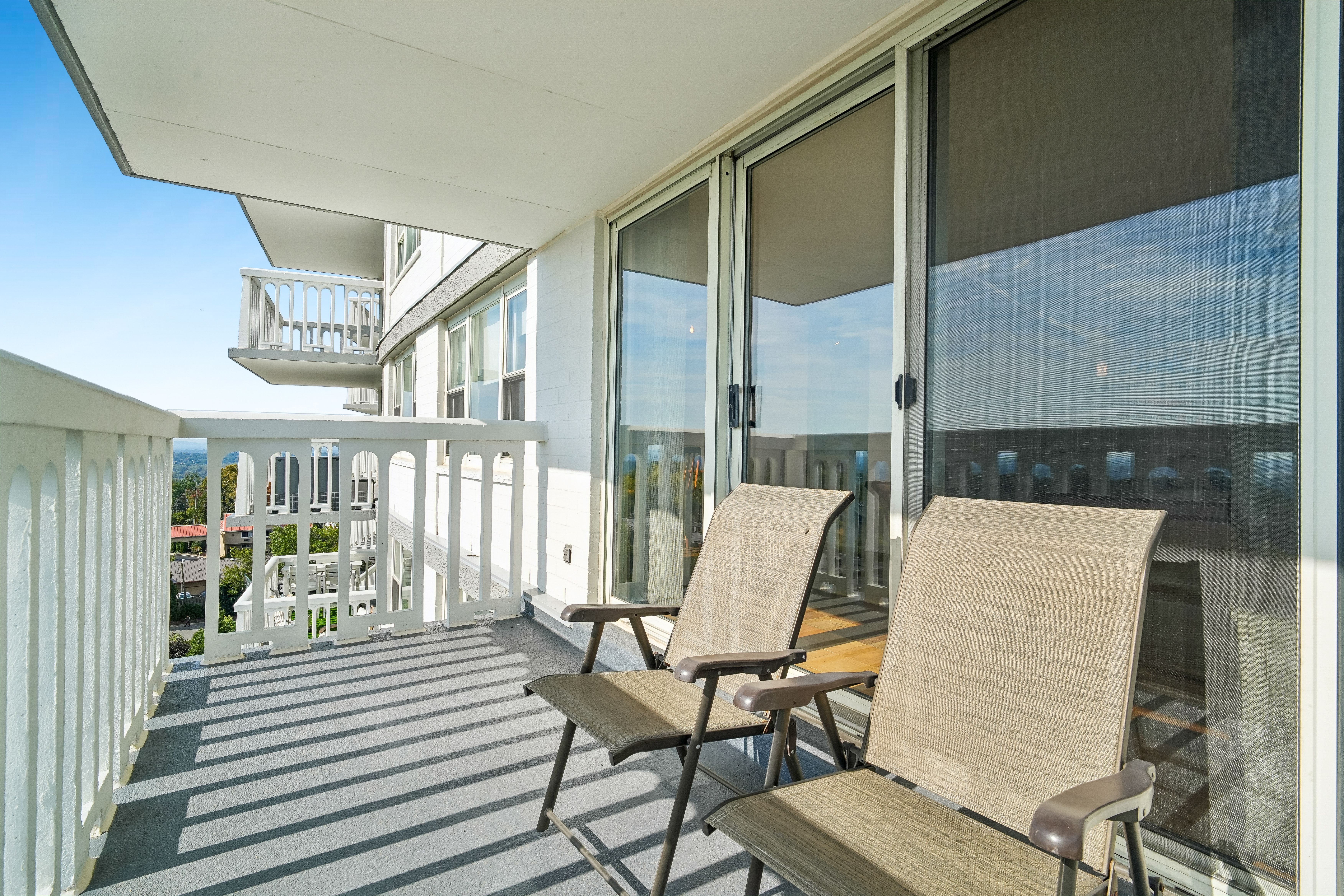 555 North Avenue #10G 