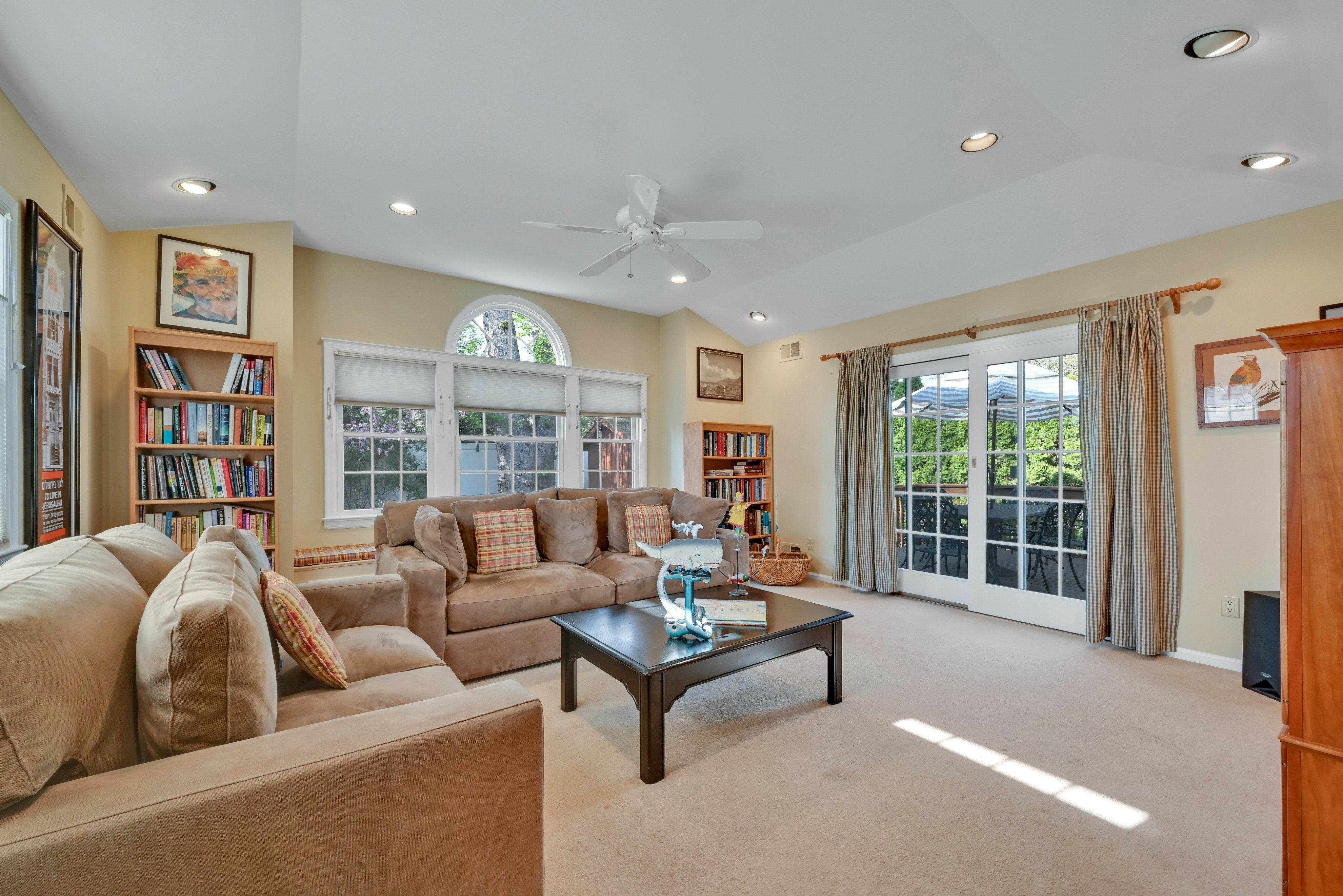 31-07 Nicholson Drive 