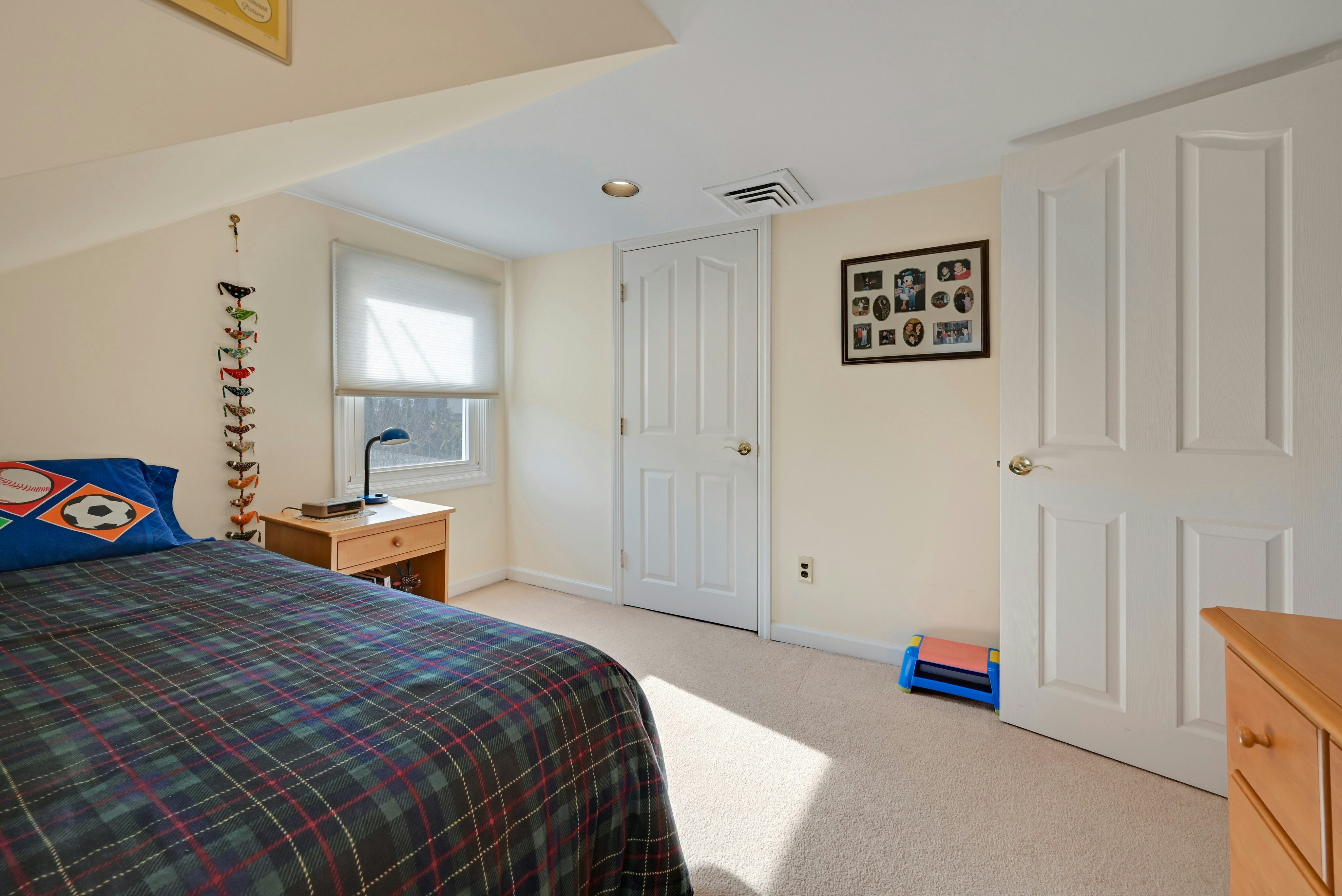 31-07 Nicholson Drive 
