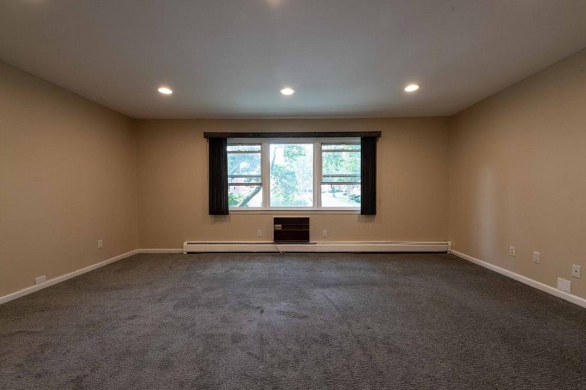 10 Oxford Court, Unit 7911