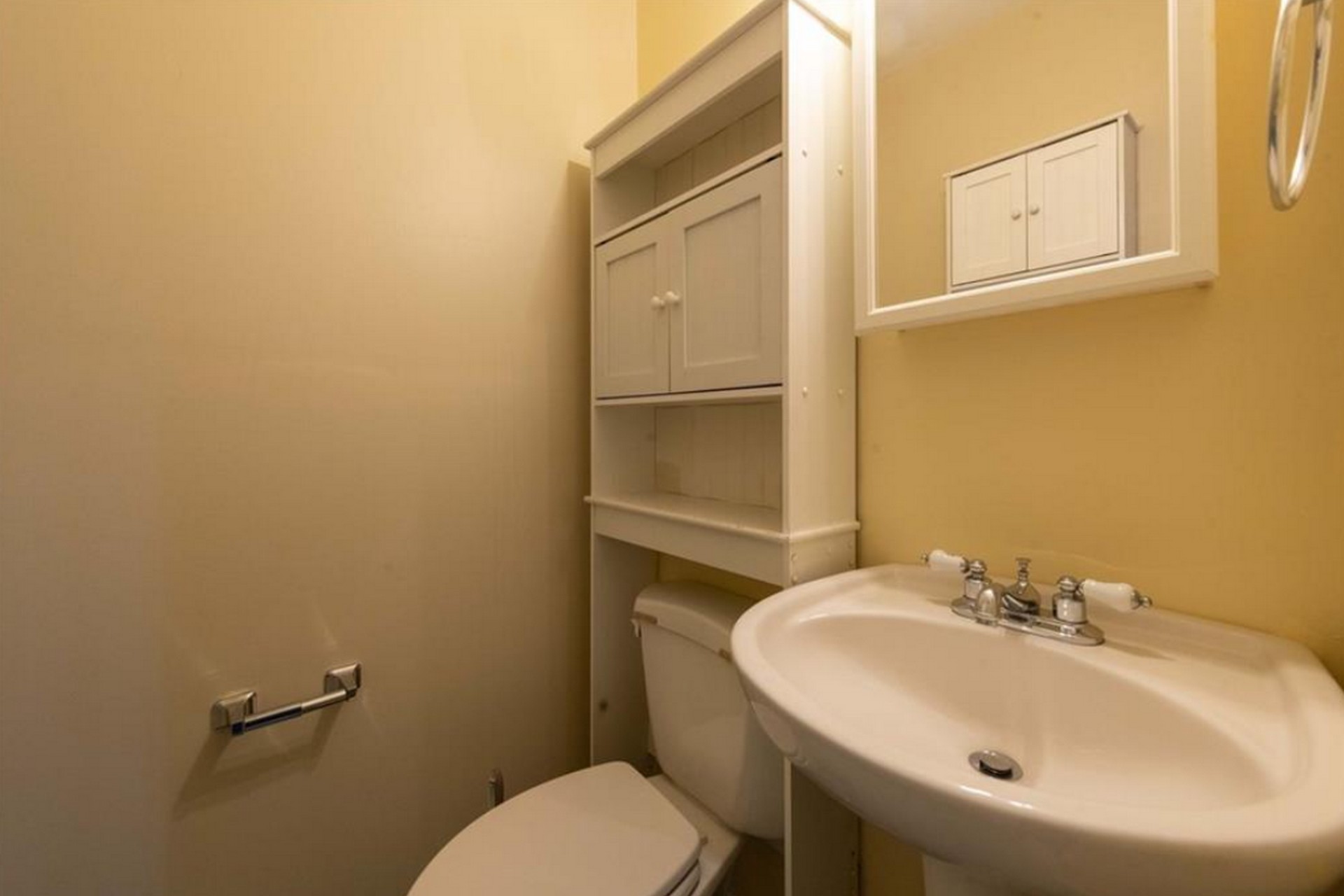 10 Oxford Court, Unit 7911