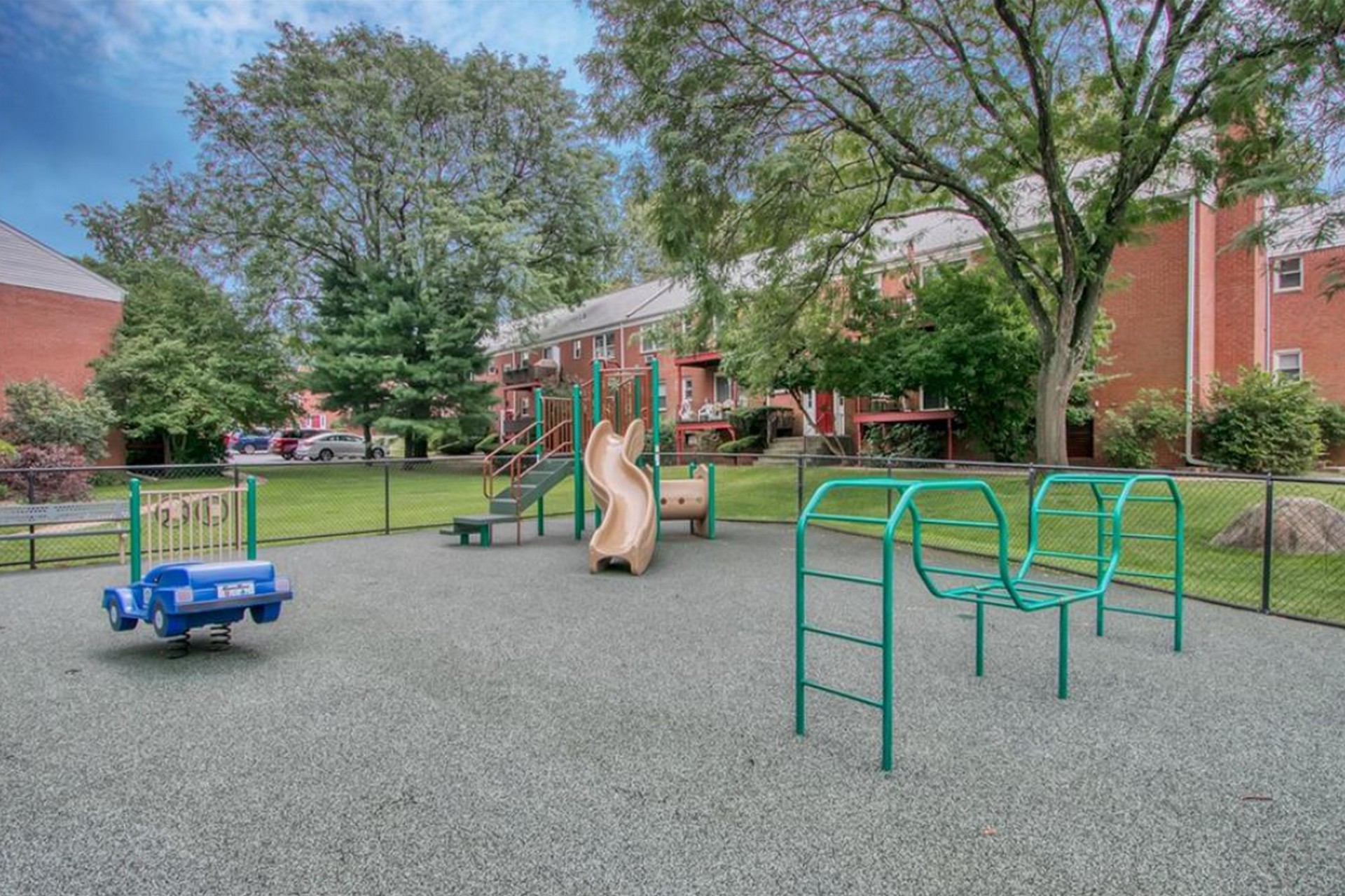 10 Oxford Court, Unit 7911