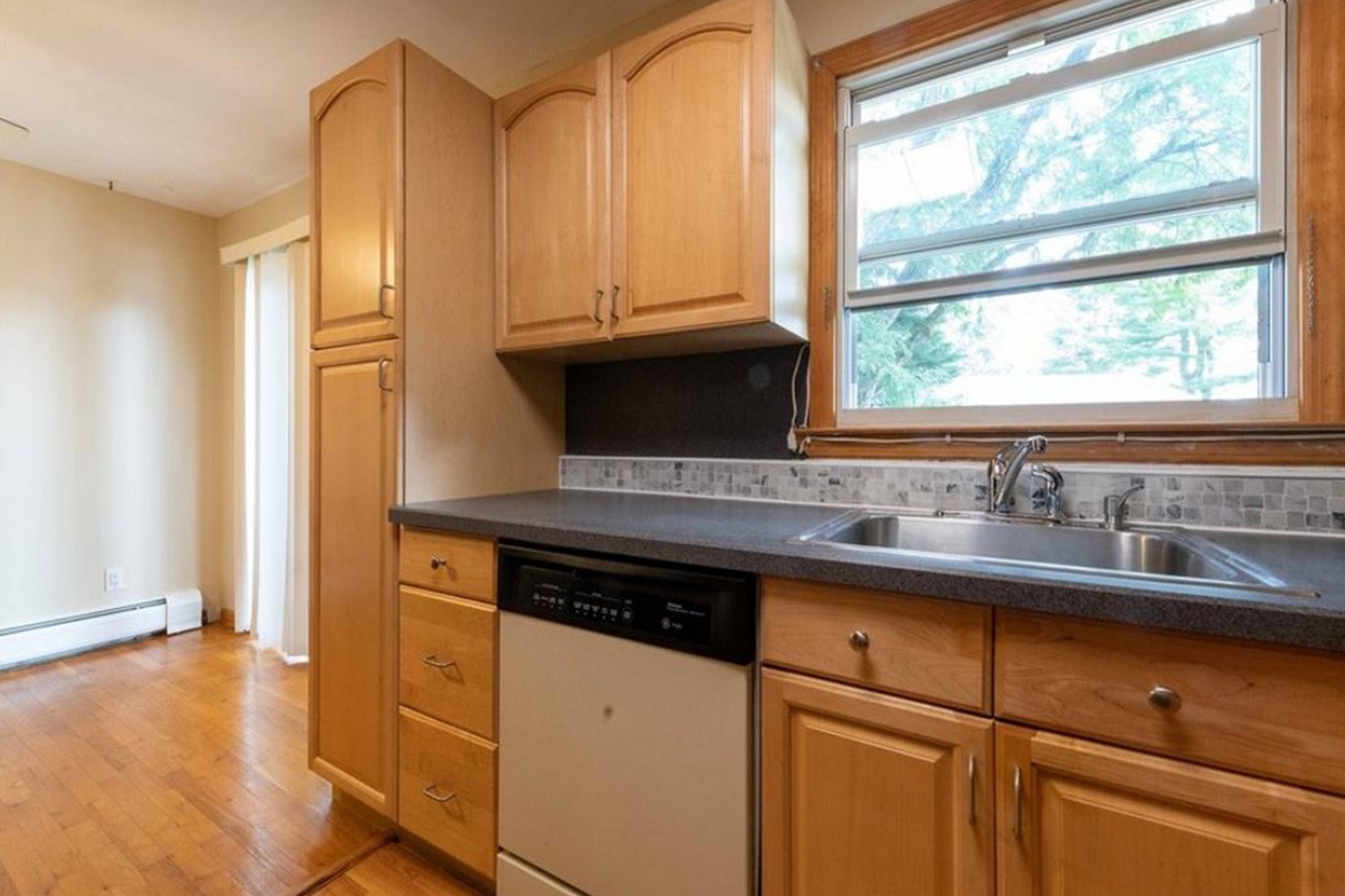 10 Oxford Court, Unit 7911