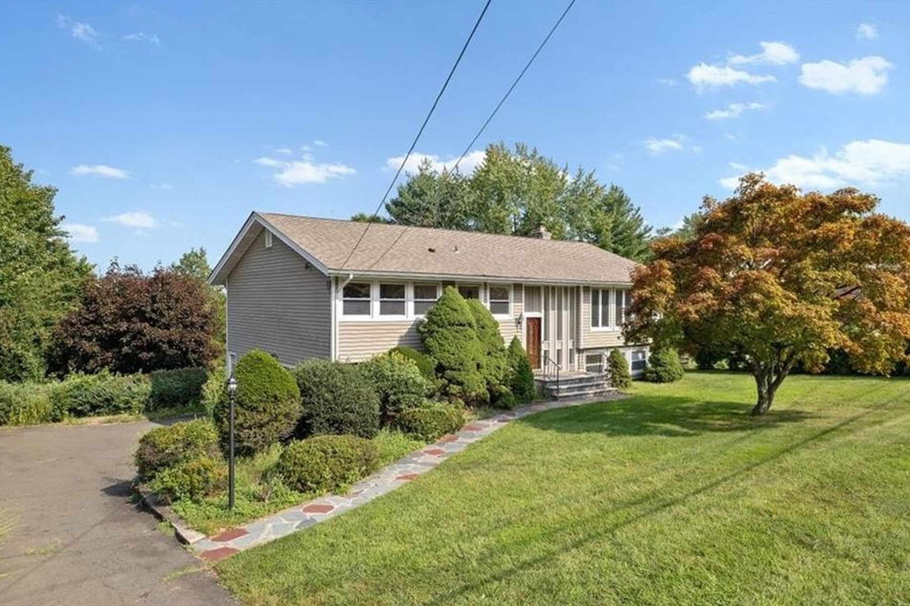 75 Lester Dr