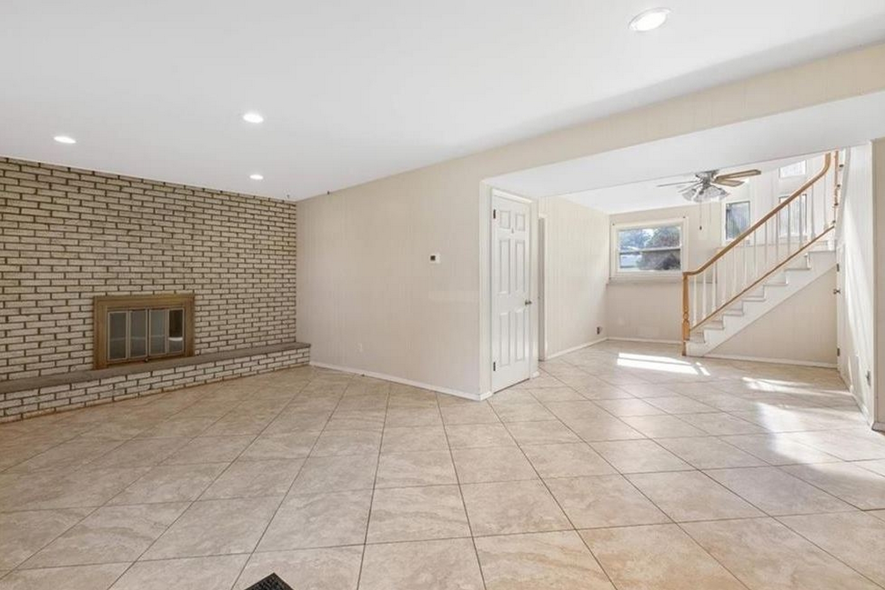 75 Lester Dr