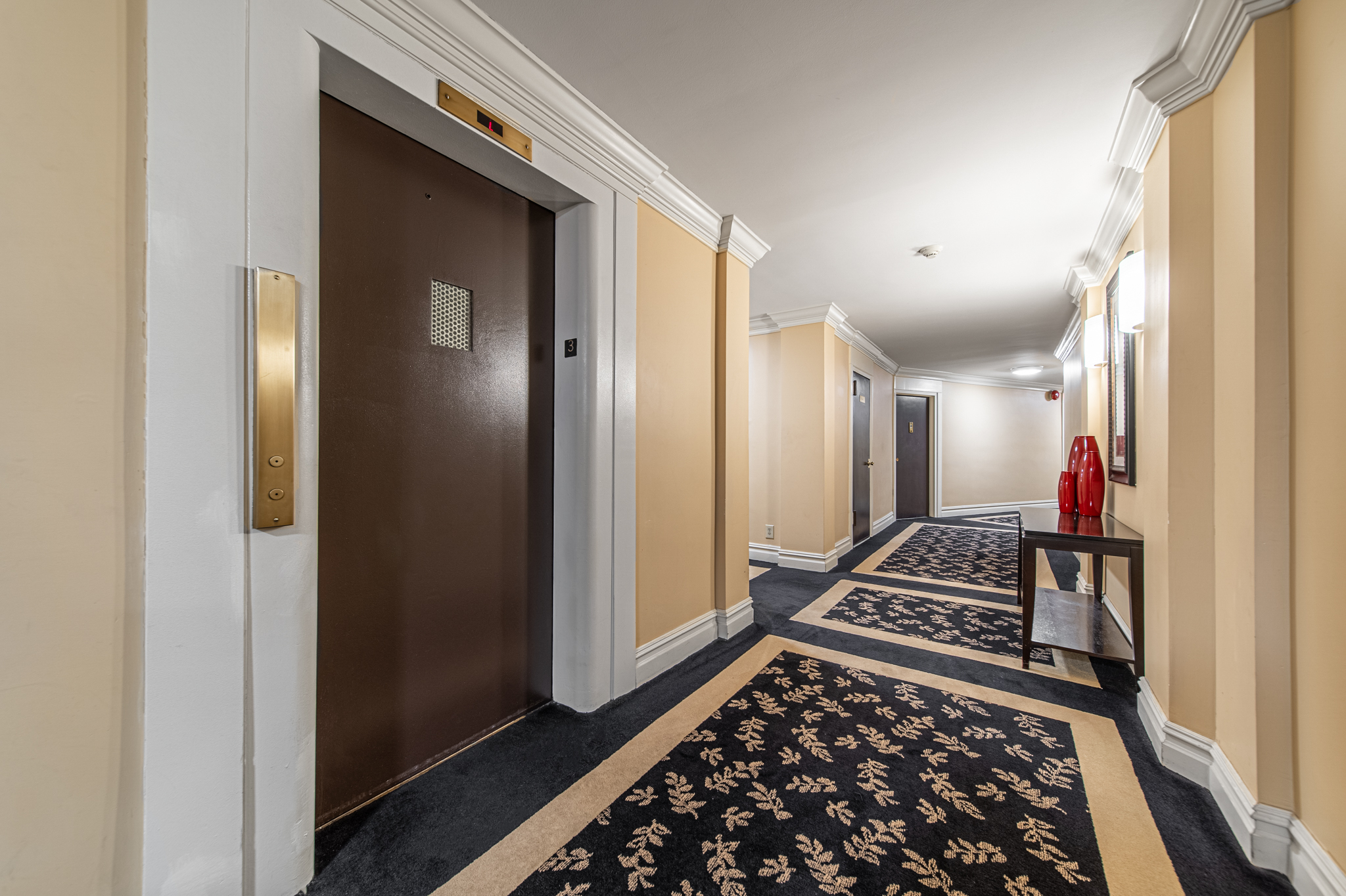 1375 River Road #2B