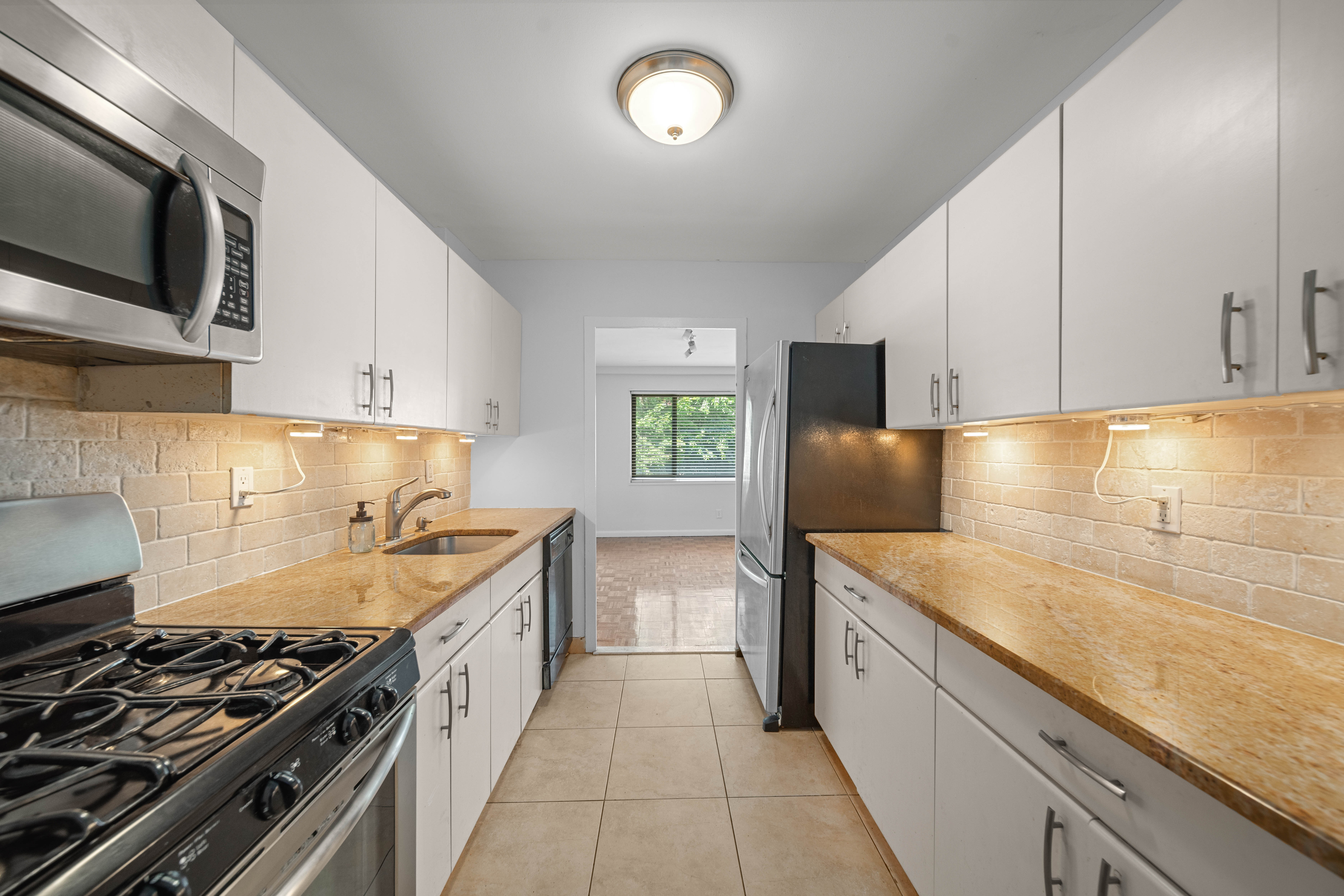 1375 River Road #2B