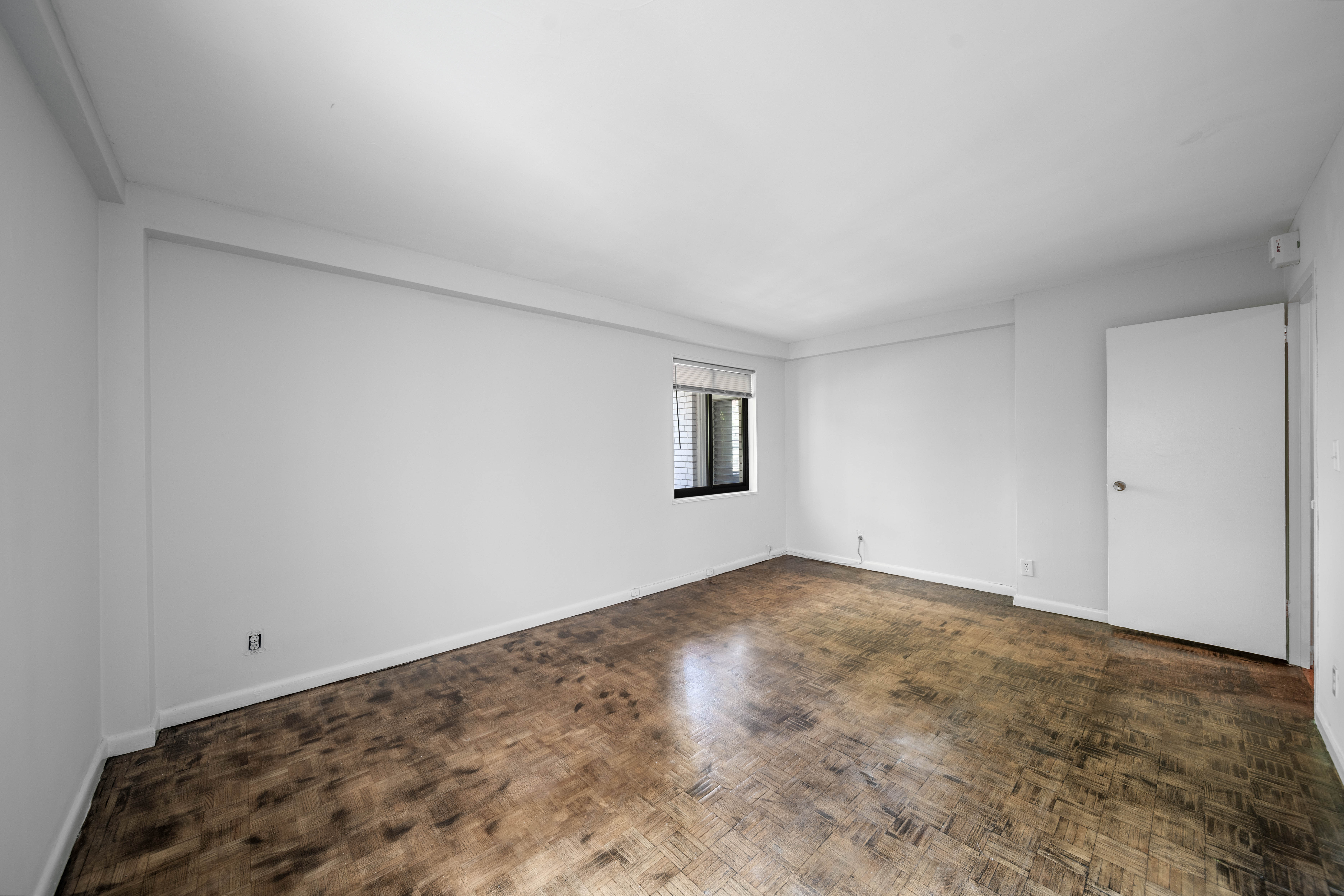 1375 River Road #2B
