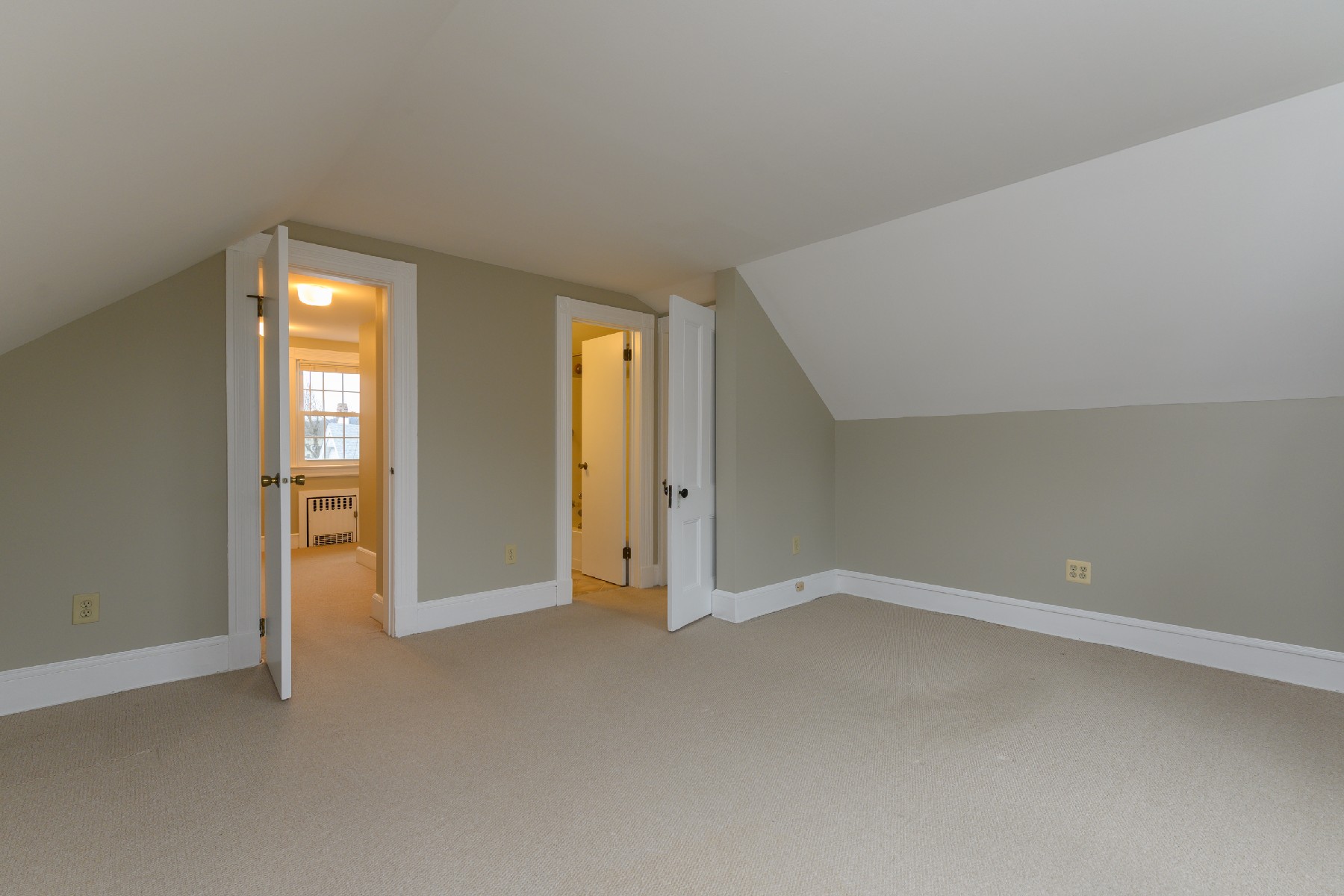 11 Montague Place 