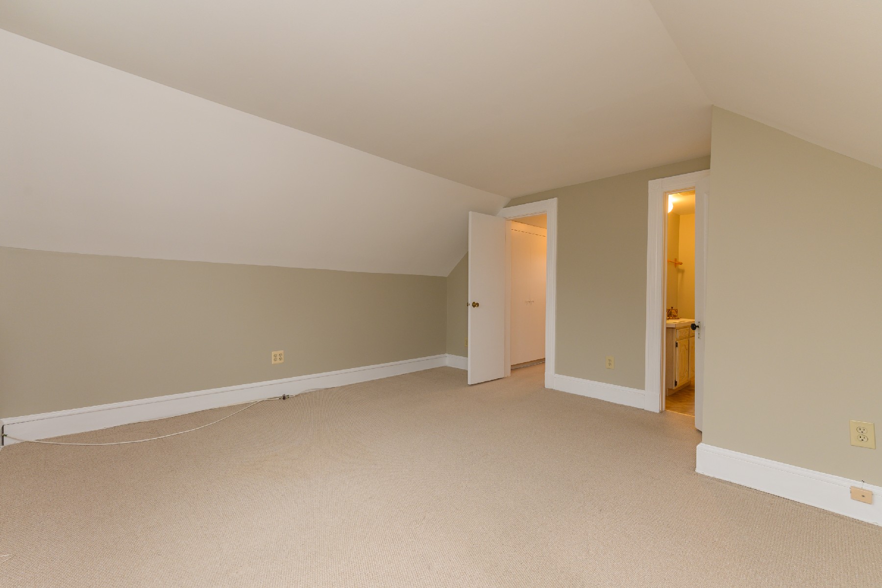 11 Montague Place 