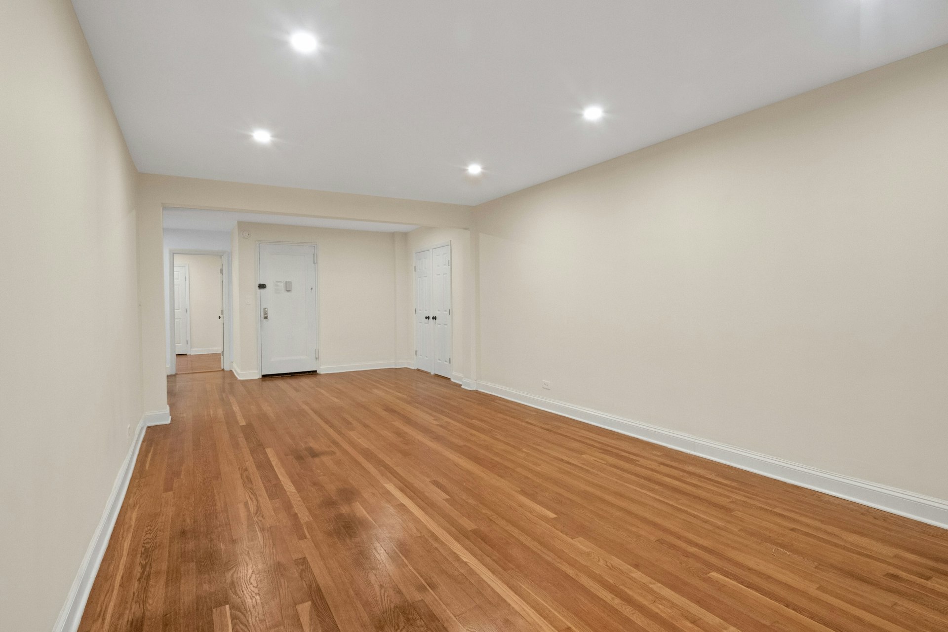 445 West 240th Street, #4C 