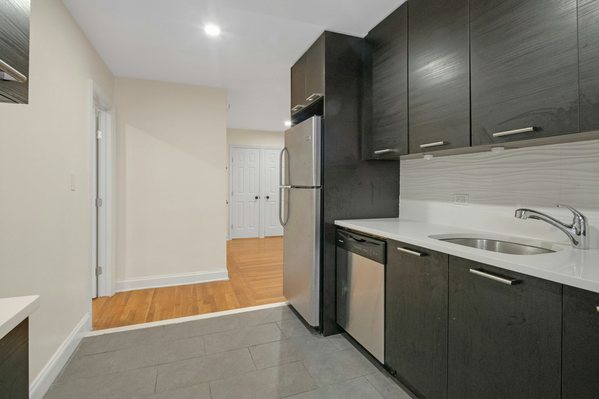445 West 240th Street, #4C 