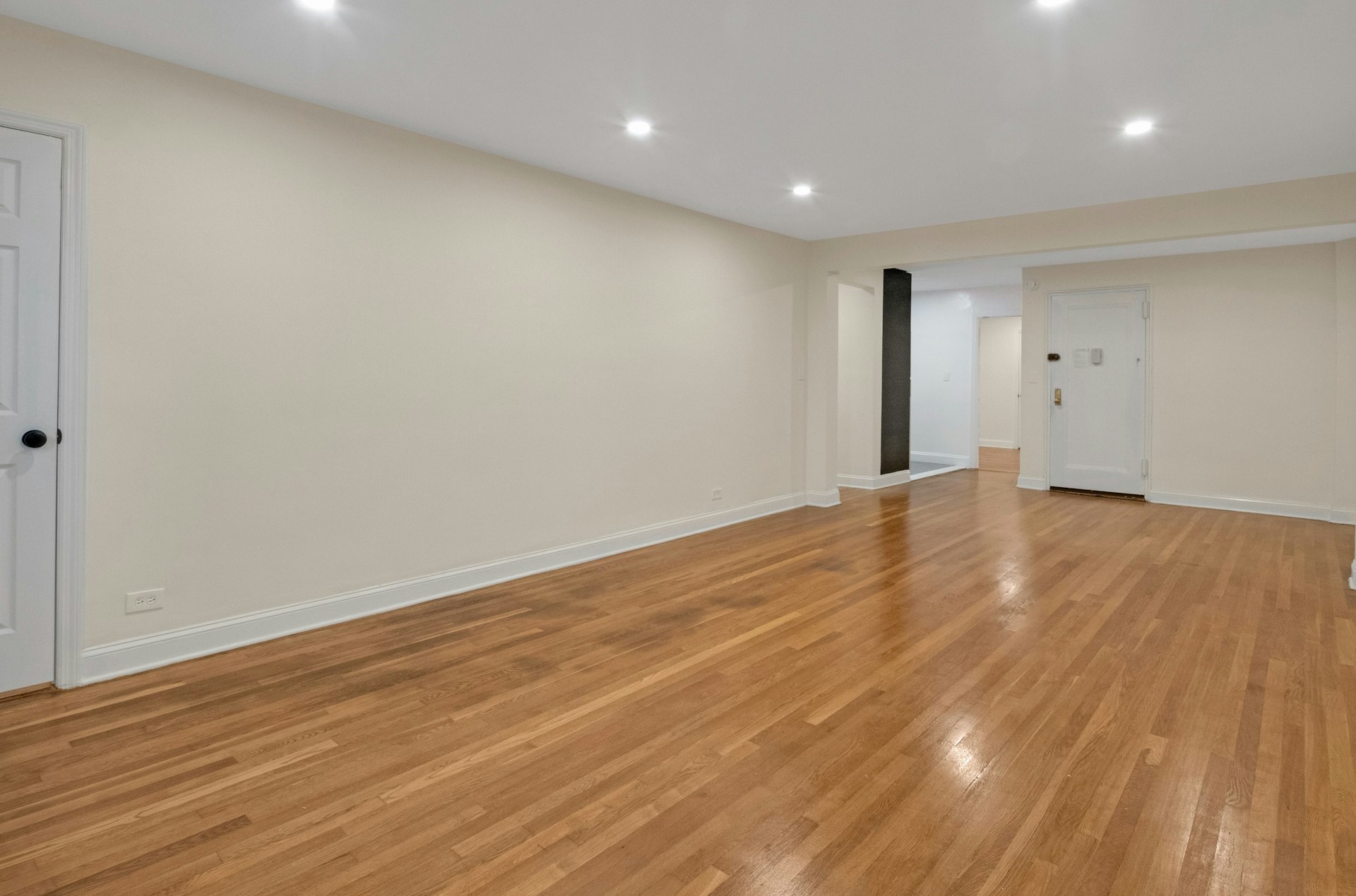 445 West 240th Street, #4C 
