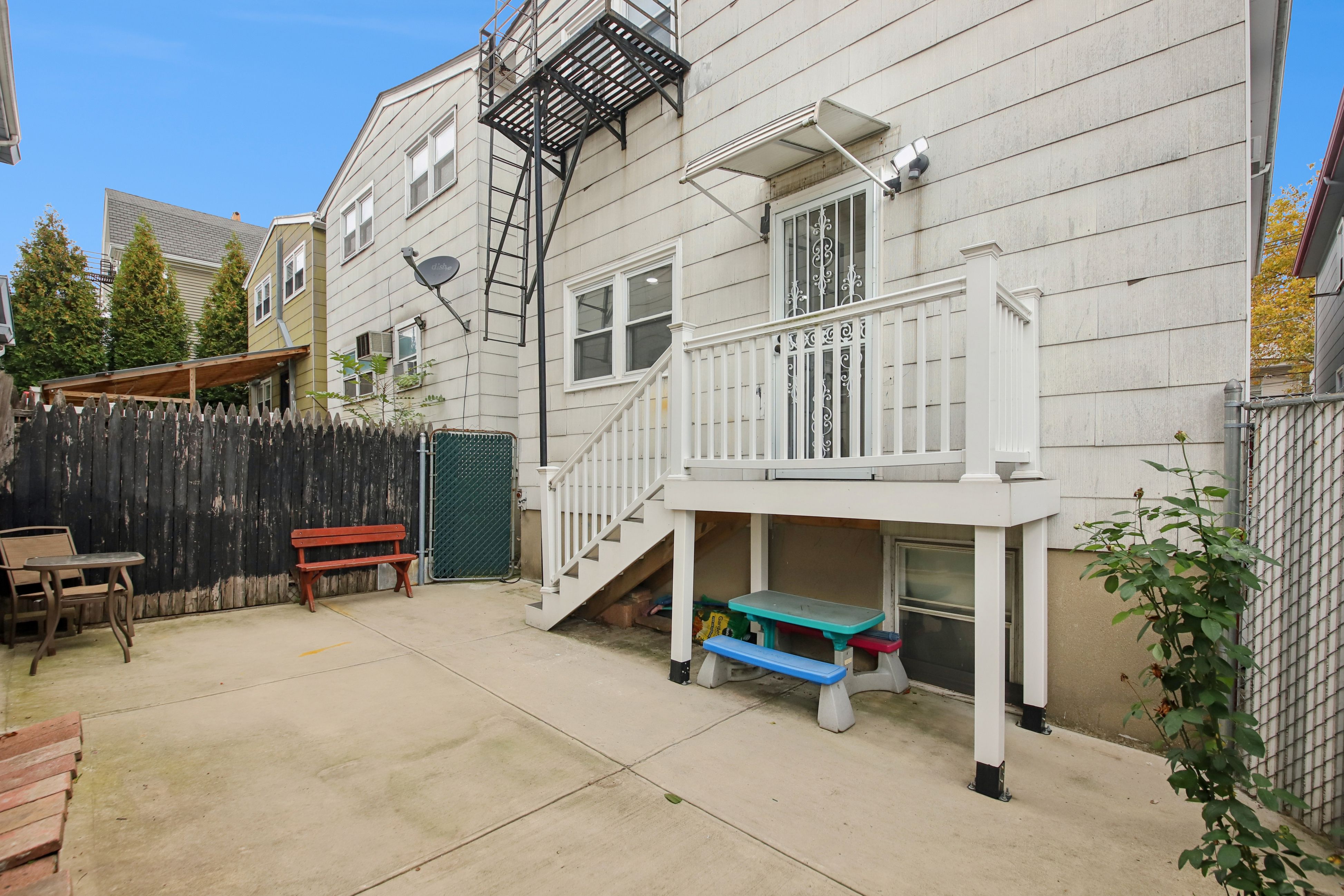 13 Carlton Avenue #1