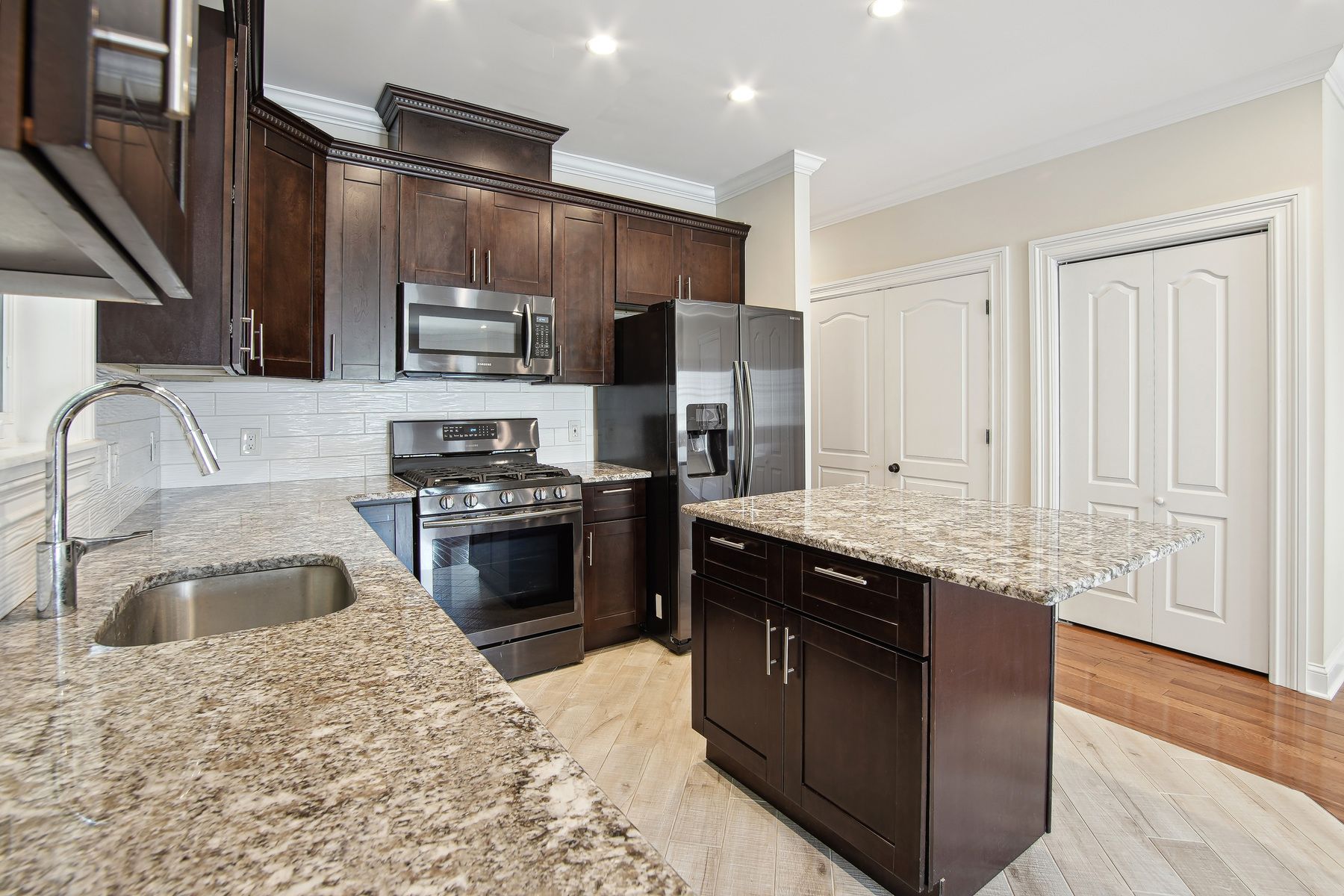 286 Whiton Street Unit 1