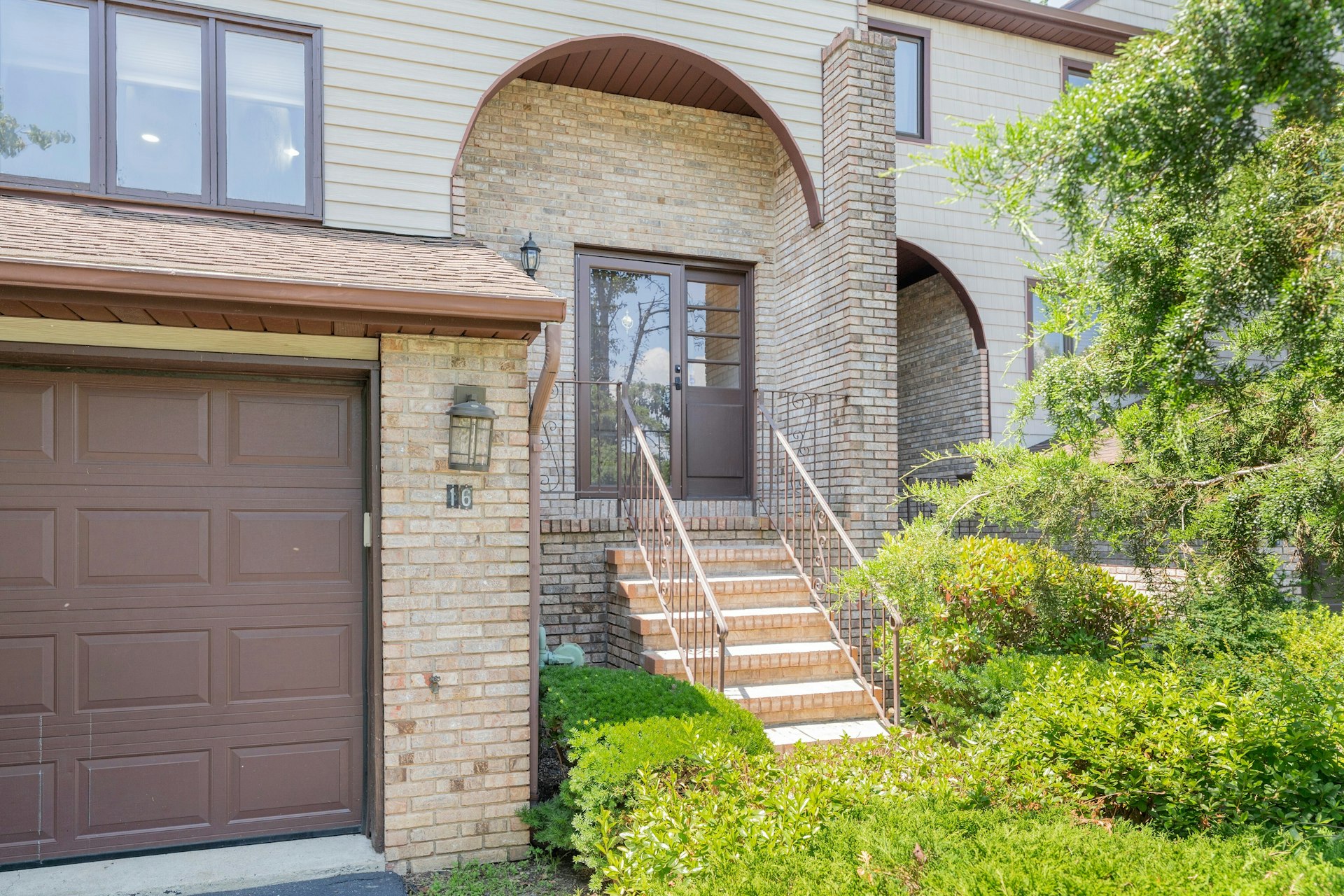 16 Valley Forge Lane 