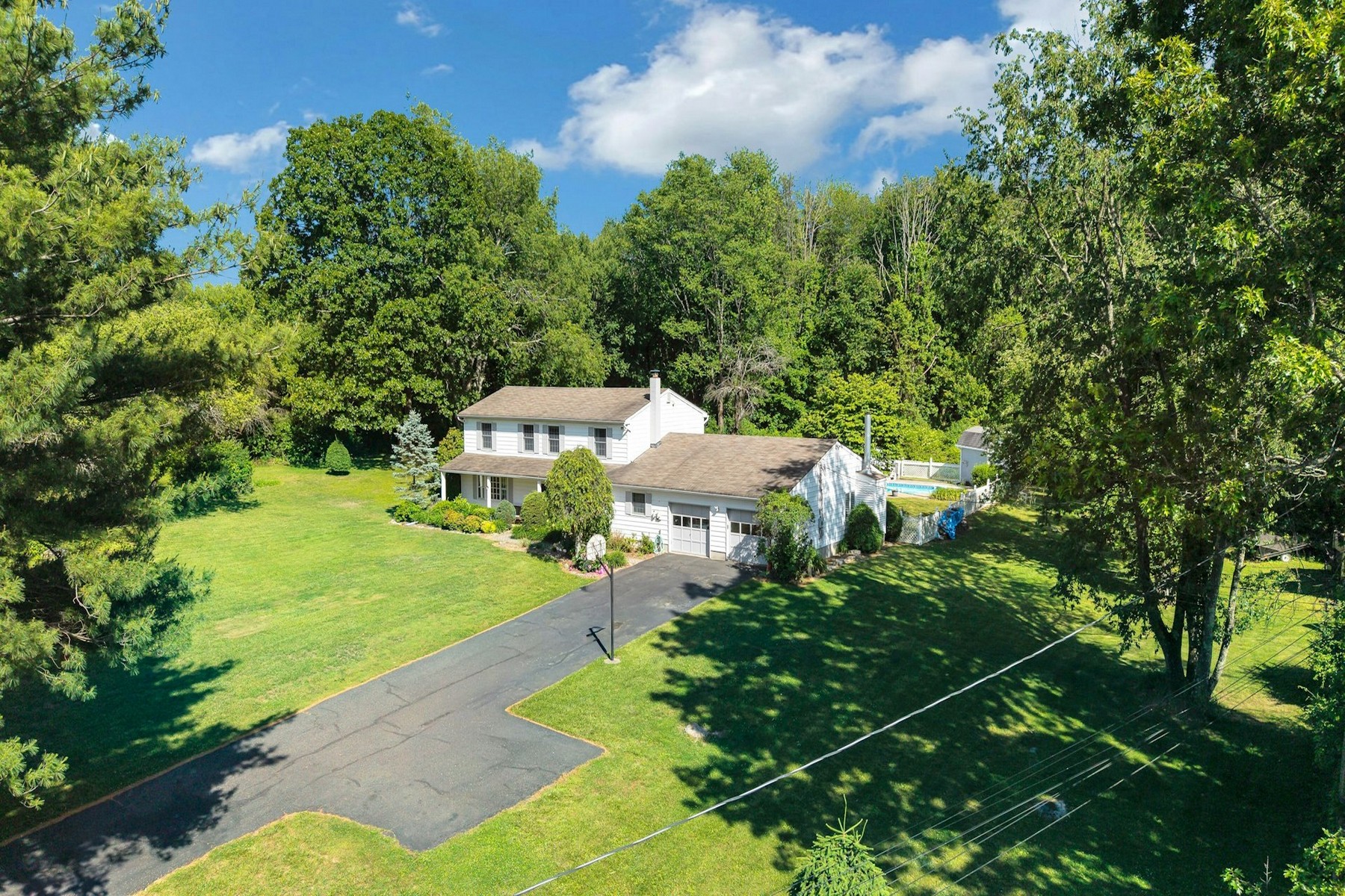 70 Lake Pochung Road 