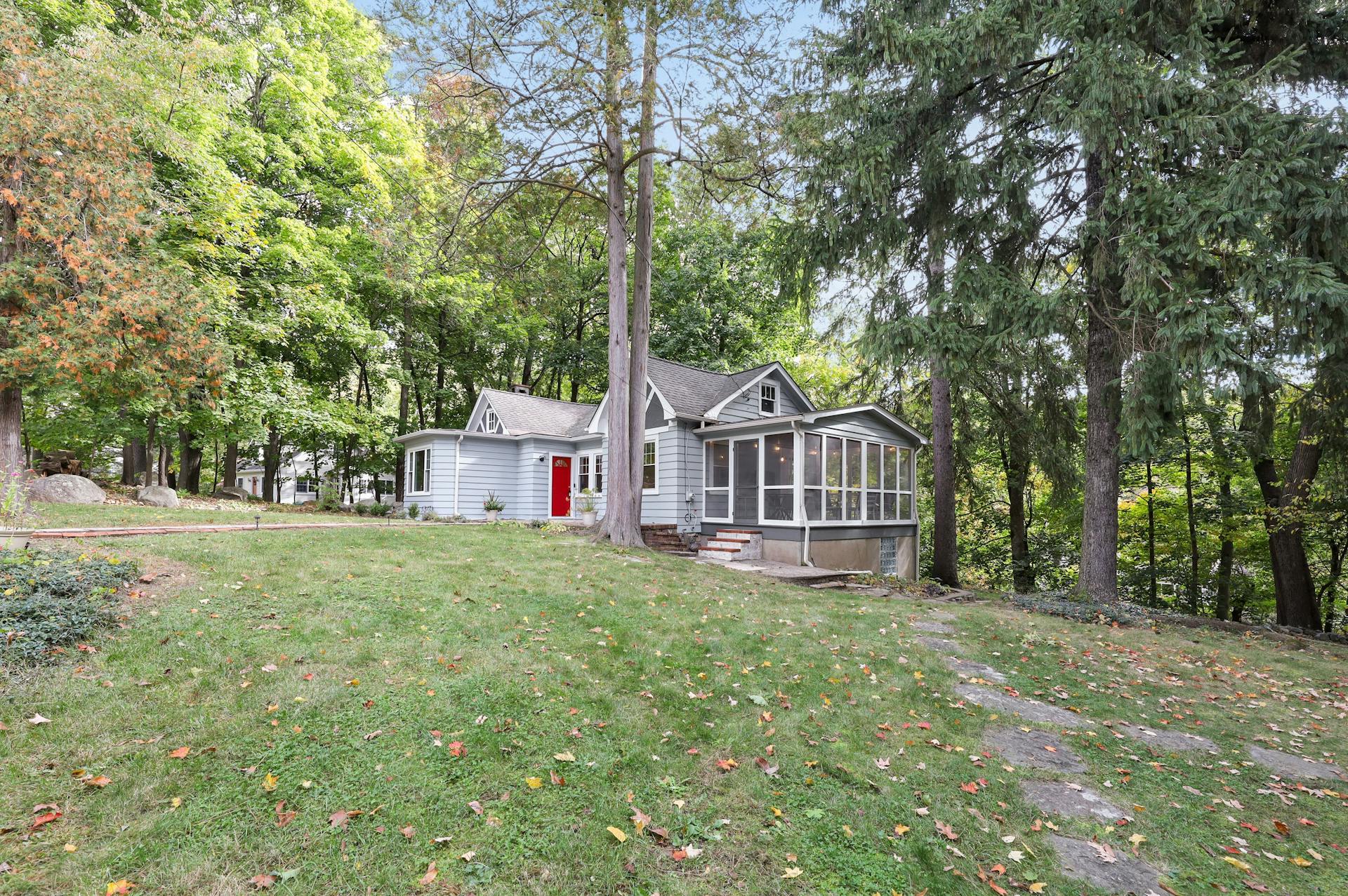 89 Bellot Road 